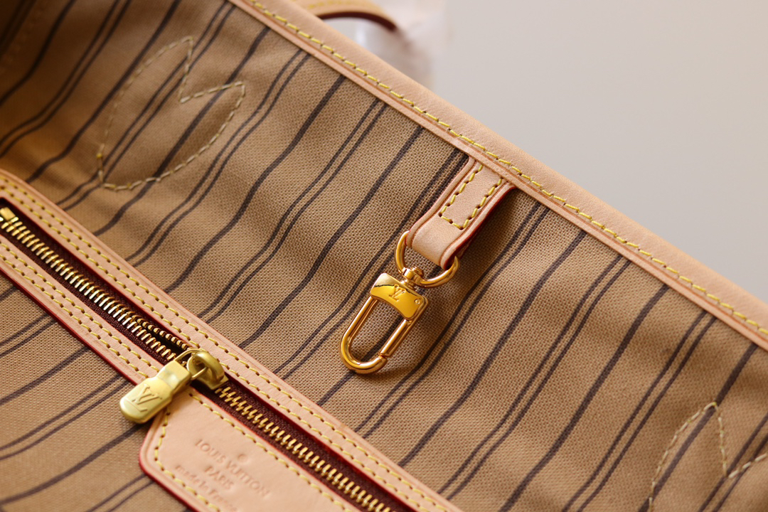 Louis Vuitton Neverfull Medium Tote Bag - Image 8
