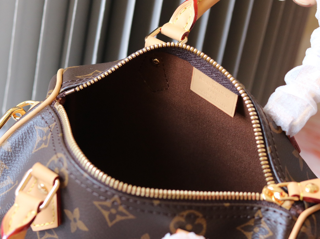 Louis Vuitton Speedy Bandouliere 20 Monogram Handbag M81086 - Image 8