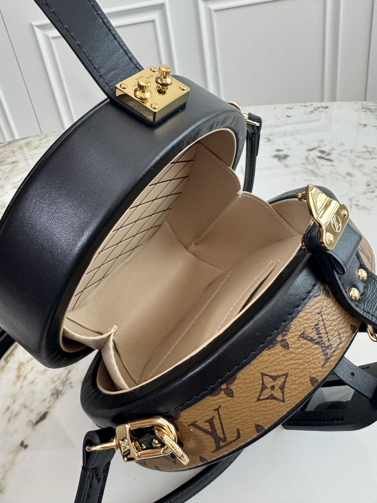Louis Vuitton Petite Boite Chapeau Bag - Image 8