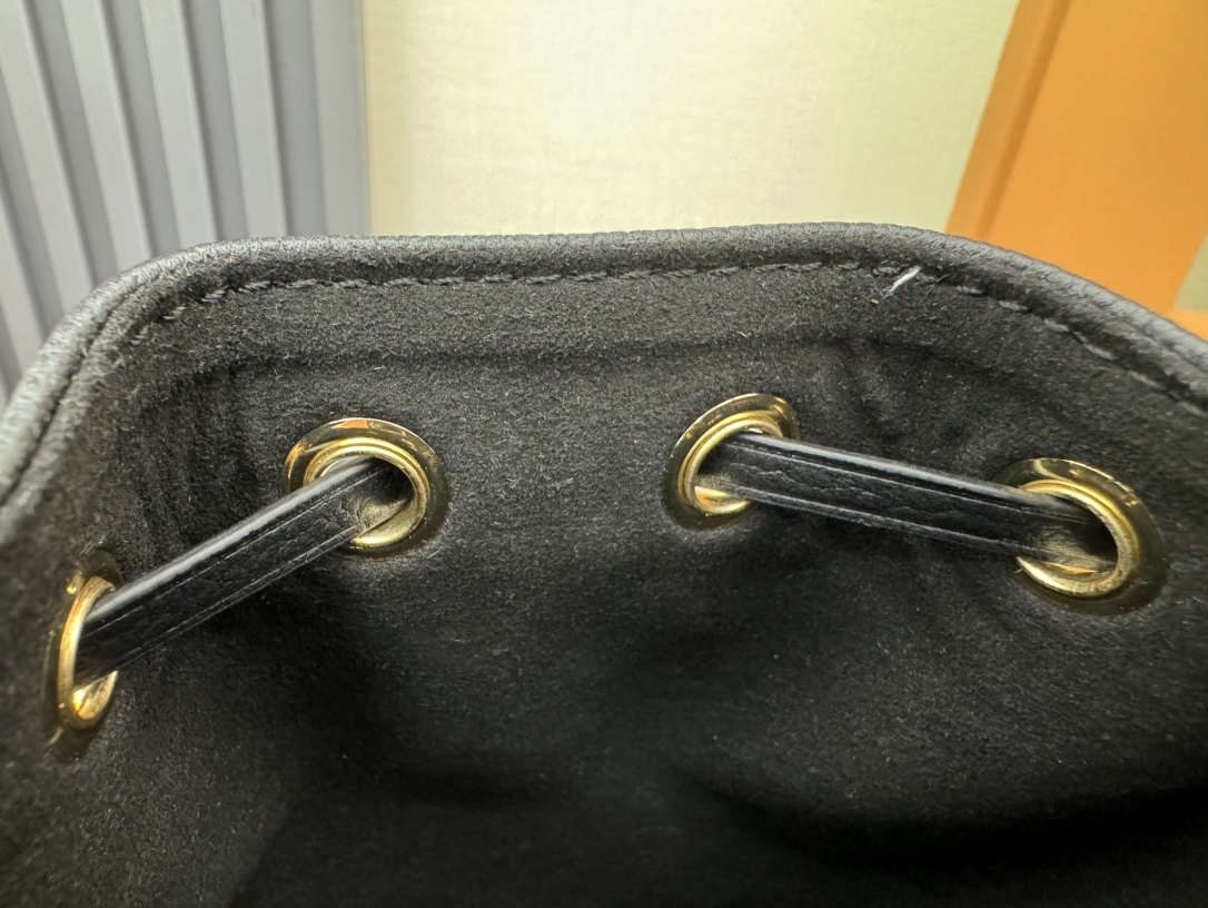 Louis Vuitton Nano Noe Bucket Bag M46291 Black Silk Print - Image 8