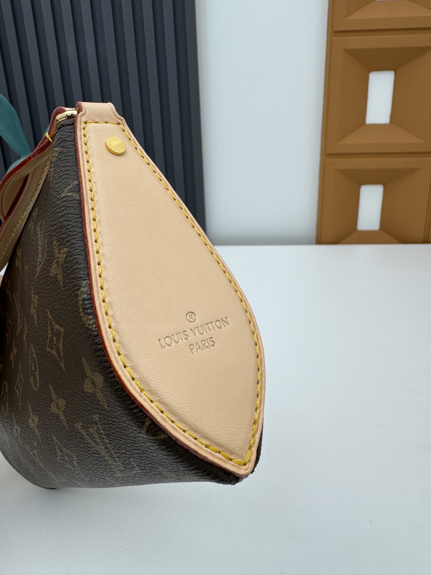 Louis Vuitton Pochette Tirette M47123 Monogram Canvas Shoulder Bag - Image 8