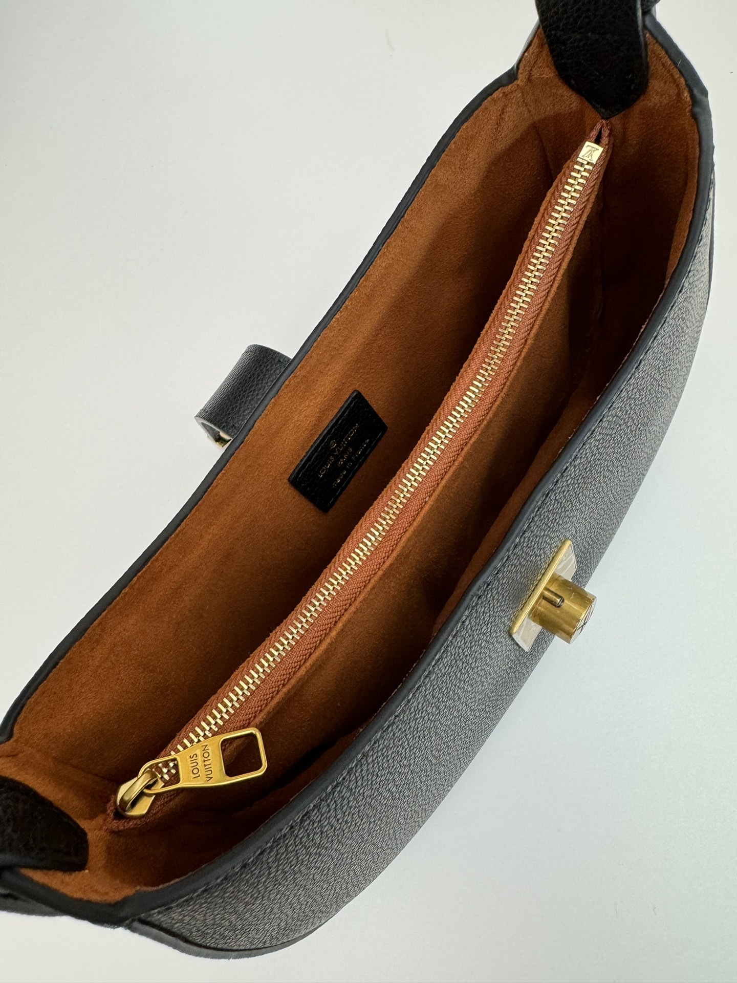 Louis Vuitton Low Key Shoulder Bag M24611 M24885 M24990 - Image 8