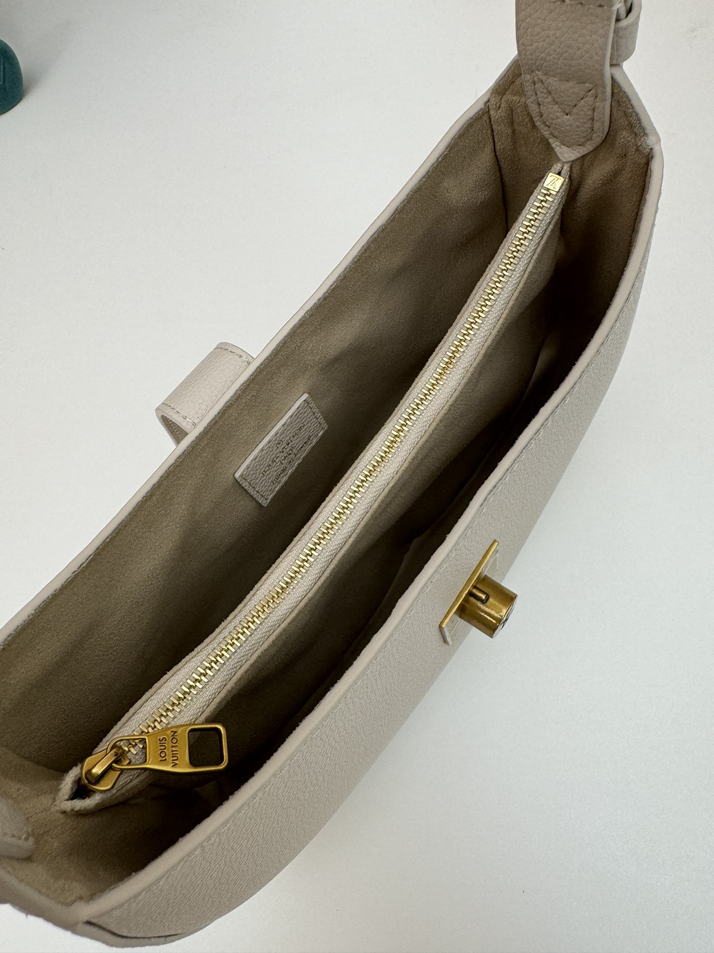Louis Vuitton Low Key Shoulder Bag M24611 M24885 M24990 - Image 8
