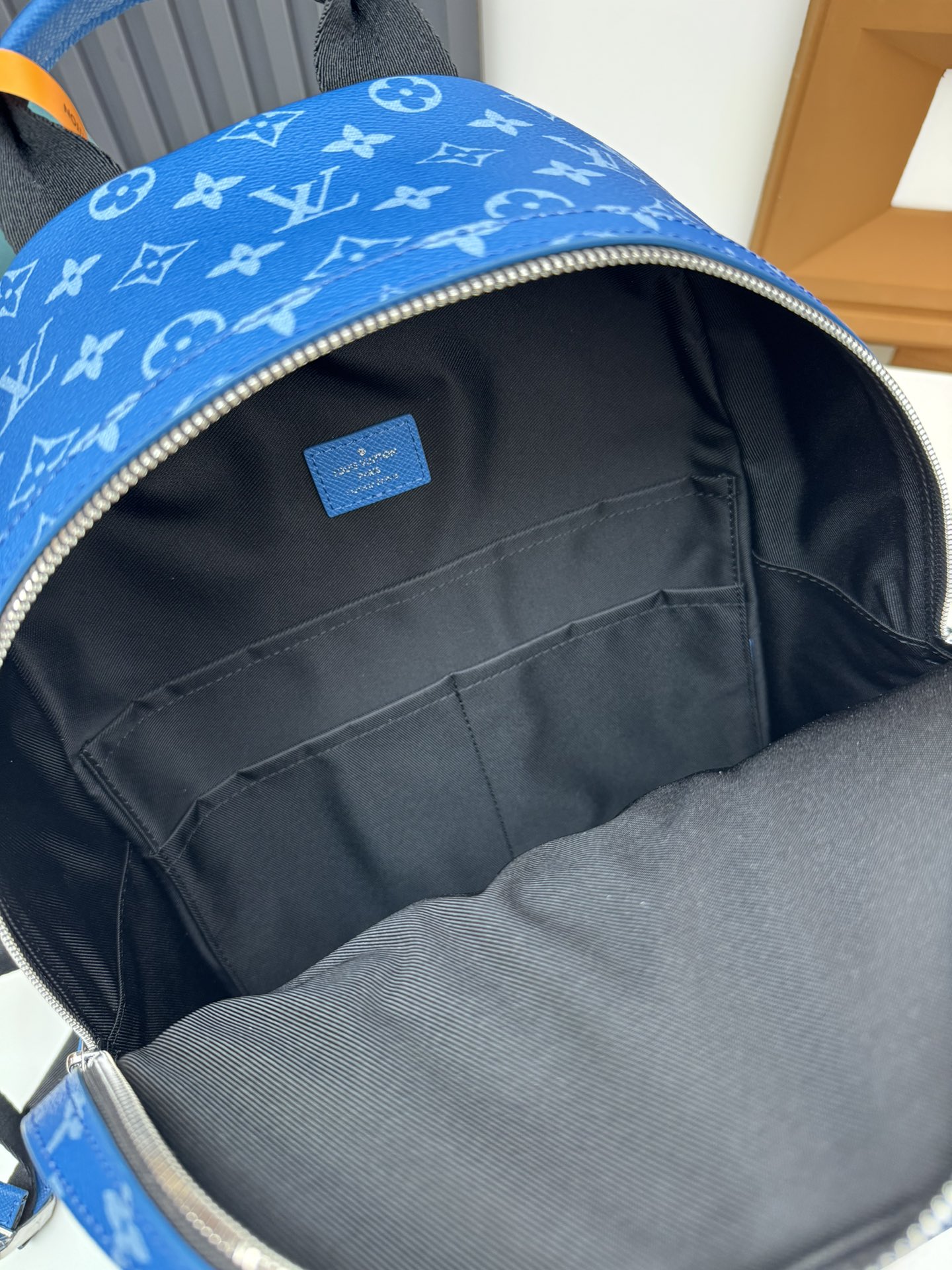 Louis Vuitton Discovery Backpack M31026 in Blue Monogram Shadow Leather - Image 8