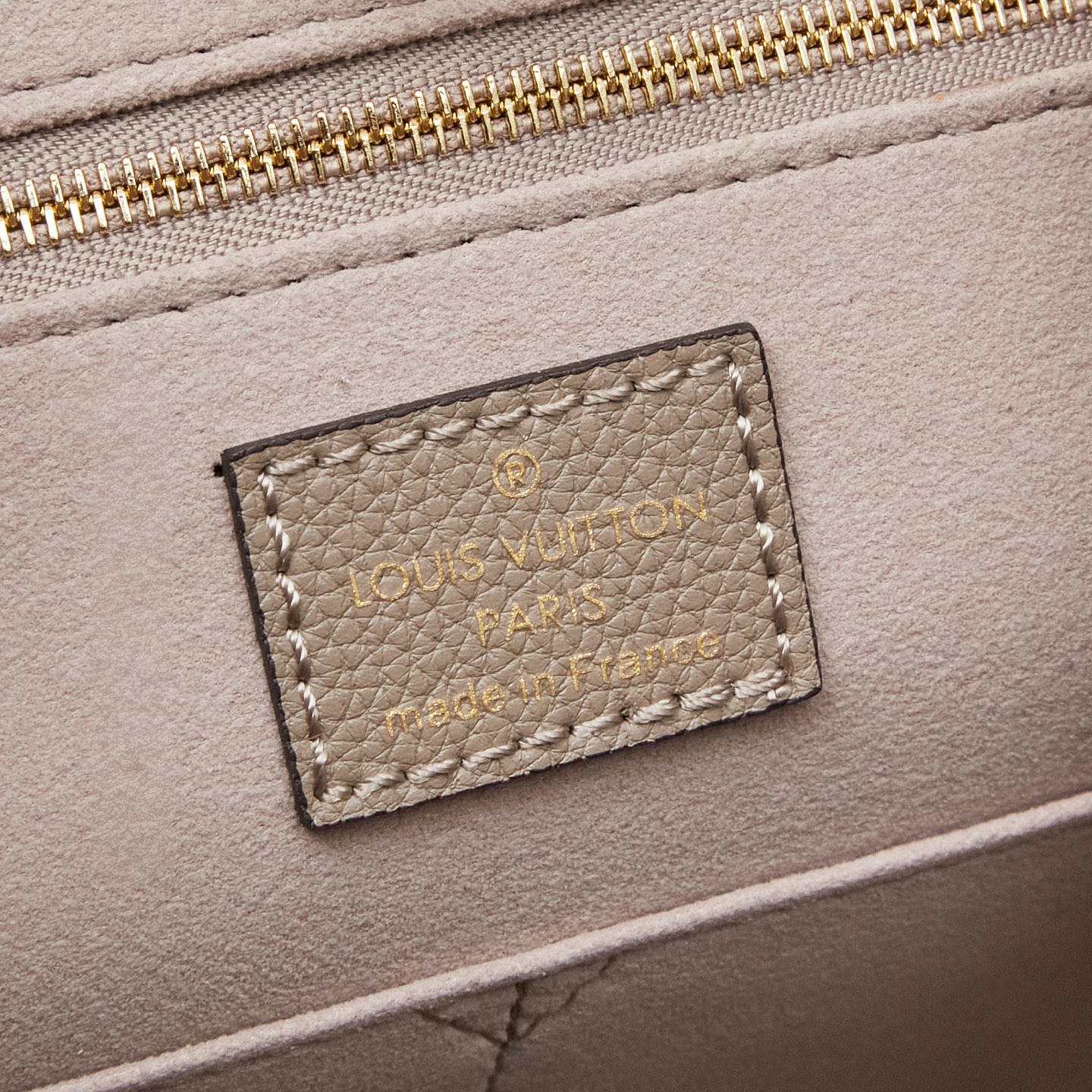 Louis Vuitton Onthego GM Tote Bag - Image 8