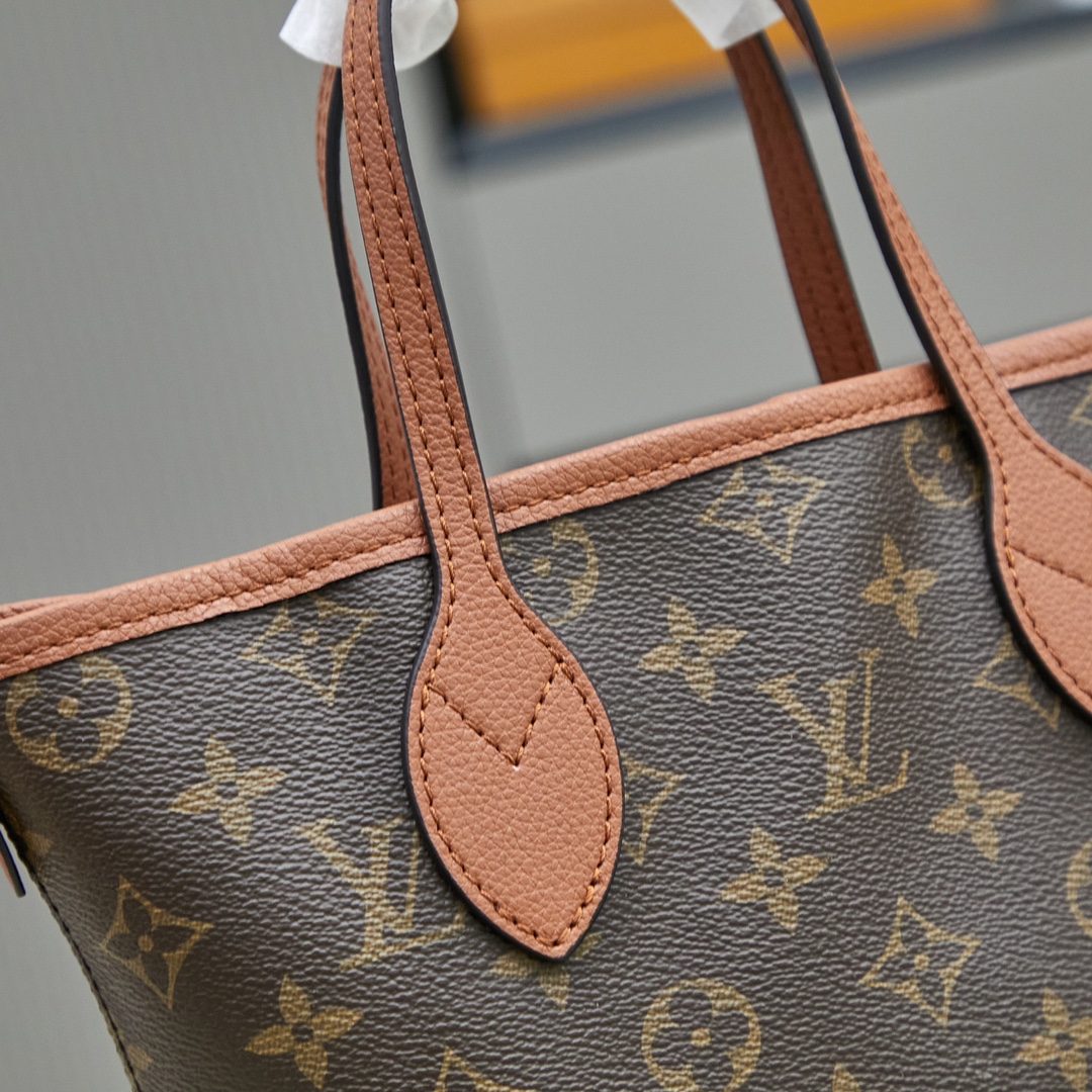 Louis Vuitton Neverfull Bandoulière Inside Out BB Reversible Tote Bag - Image 8