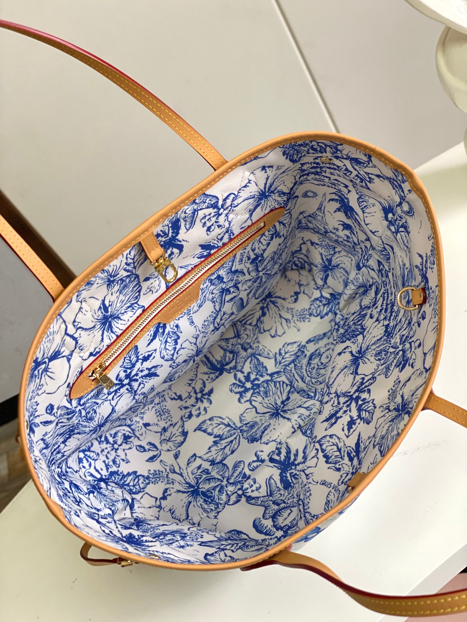 Louis Vuitton Neverfull MM Handbag in Monogram Tiles Canvas - Image 8