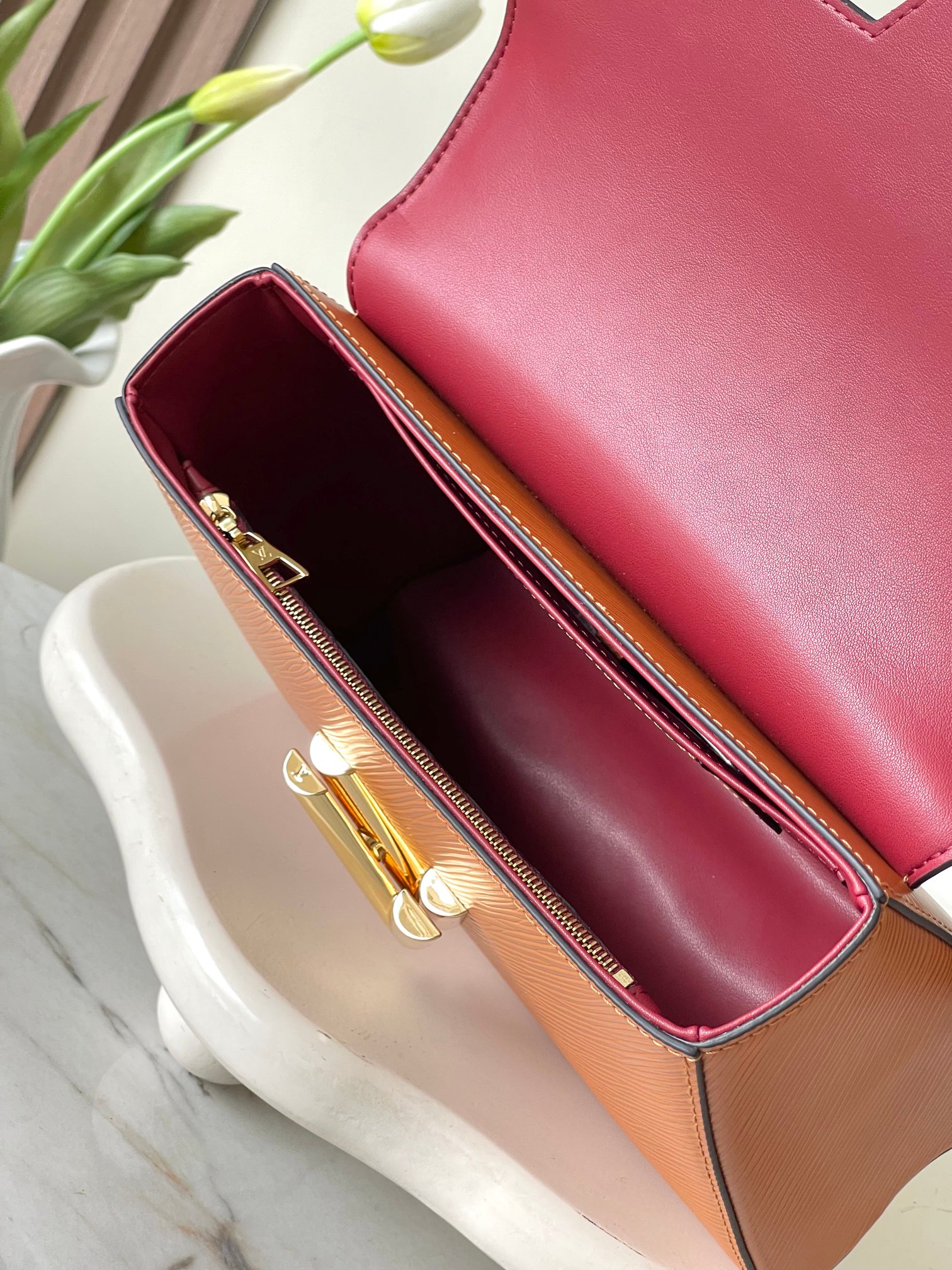 Louis Vuitton Twist Medium Handbag - Image 8