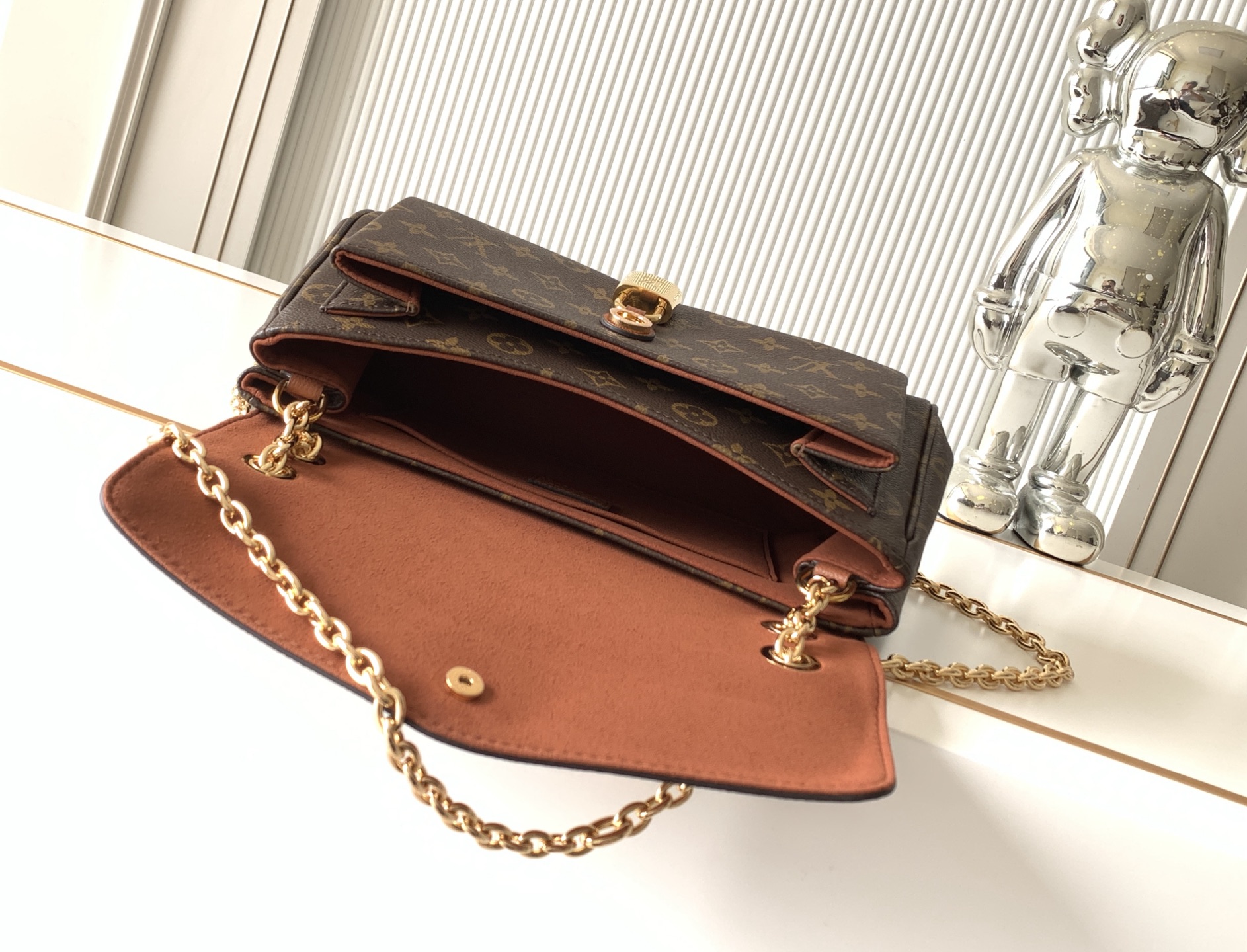 Louis Vuitton Saint-Germain PM Handbag - Image 8