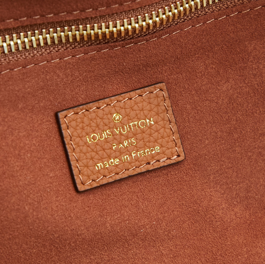 Louis Vuitton Neverfull MM Shopping Tote in Monogram Empreinte Leather - Image 8