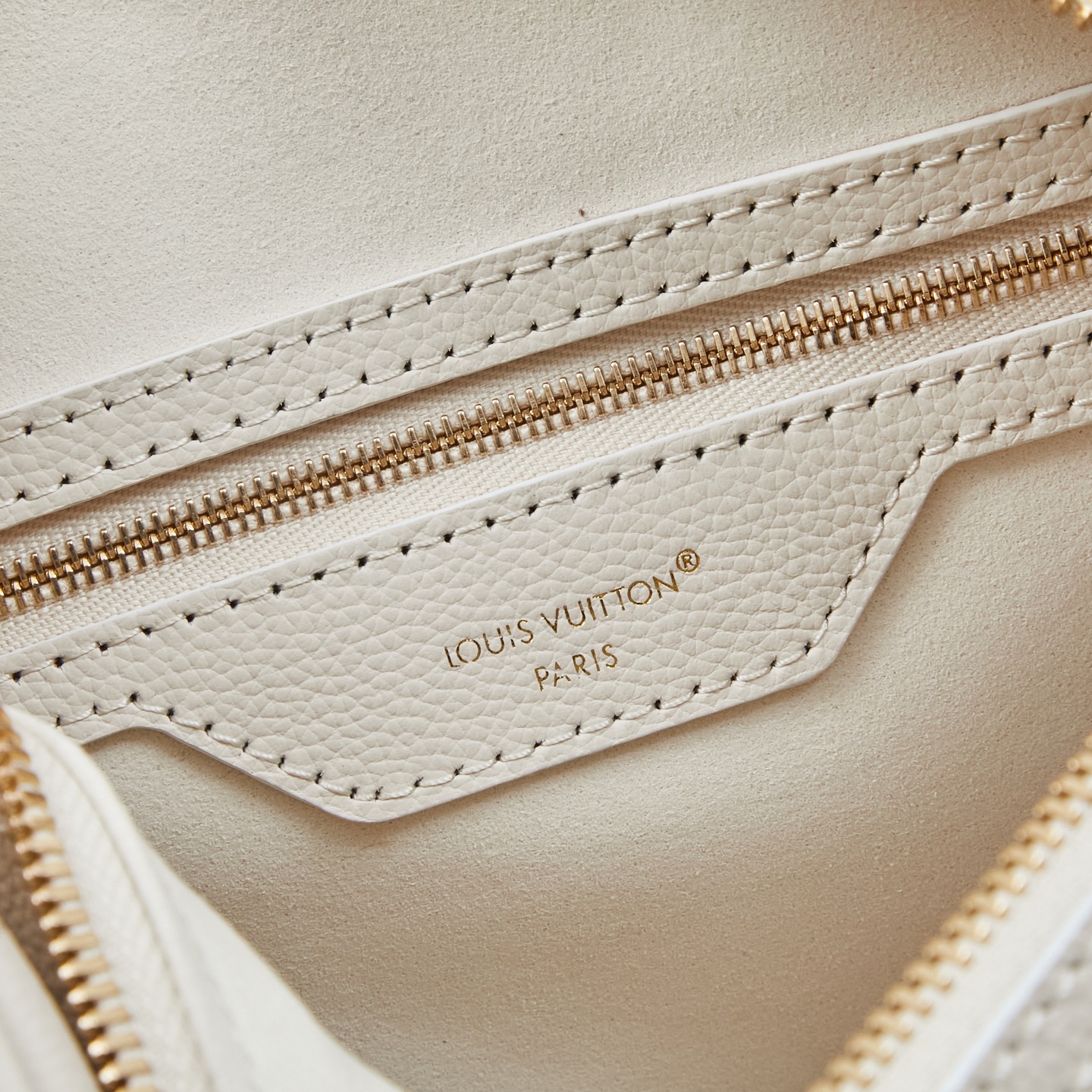 Louis Vuitton Speedy Bandouliere 25 Handbag - Image 8