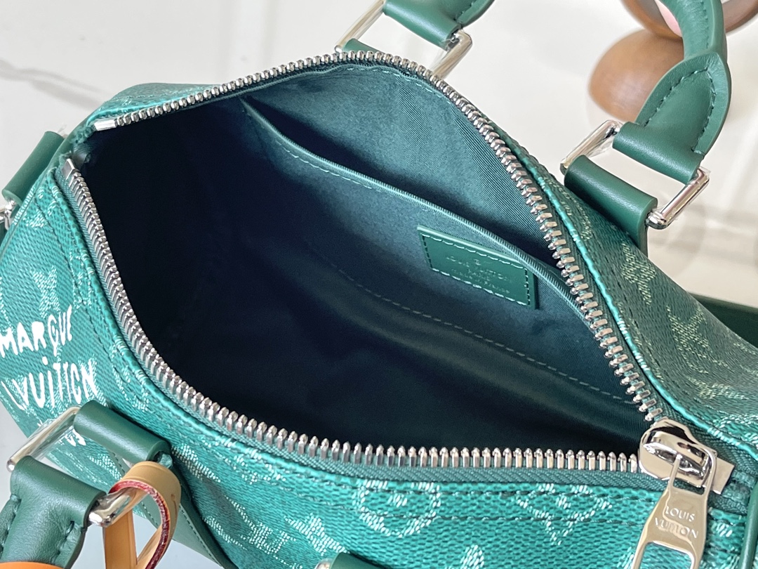 Louis Vuitton M12684 Keepall Crossbody Bag - Image 8