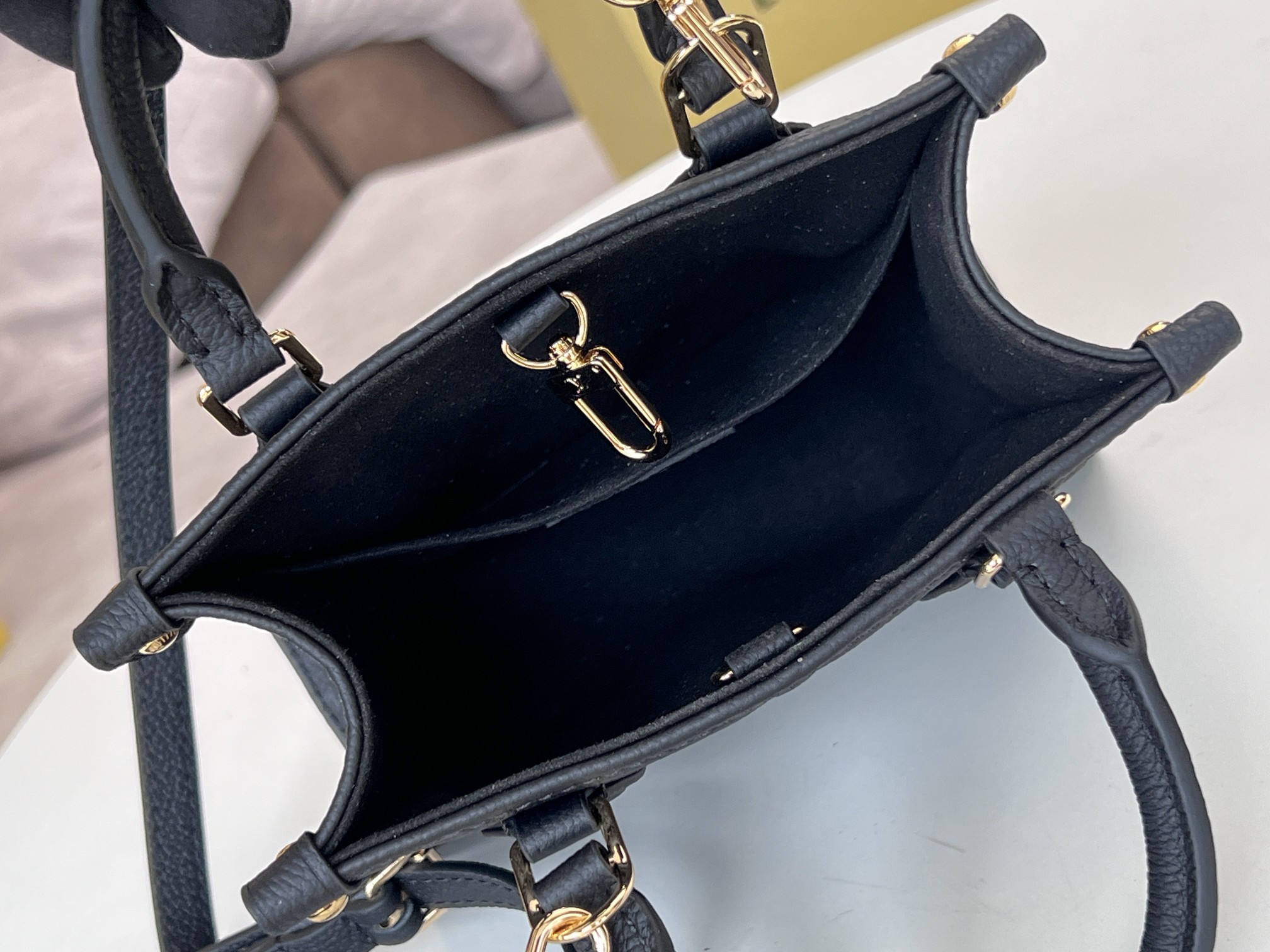 Louis Vuitton OnTheGo BB Monogram Empreinte Leather Tote Bag - Image 8