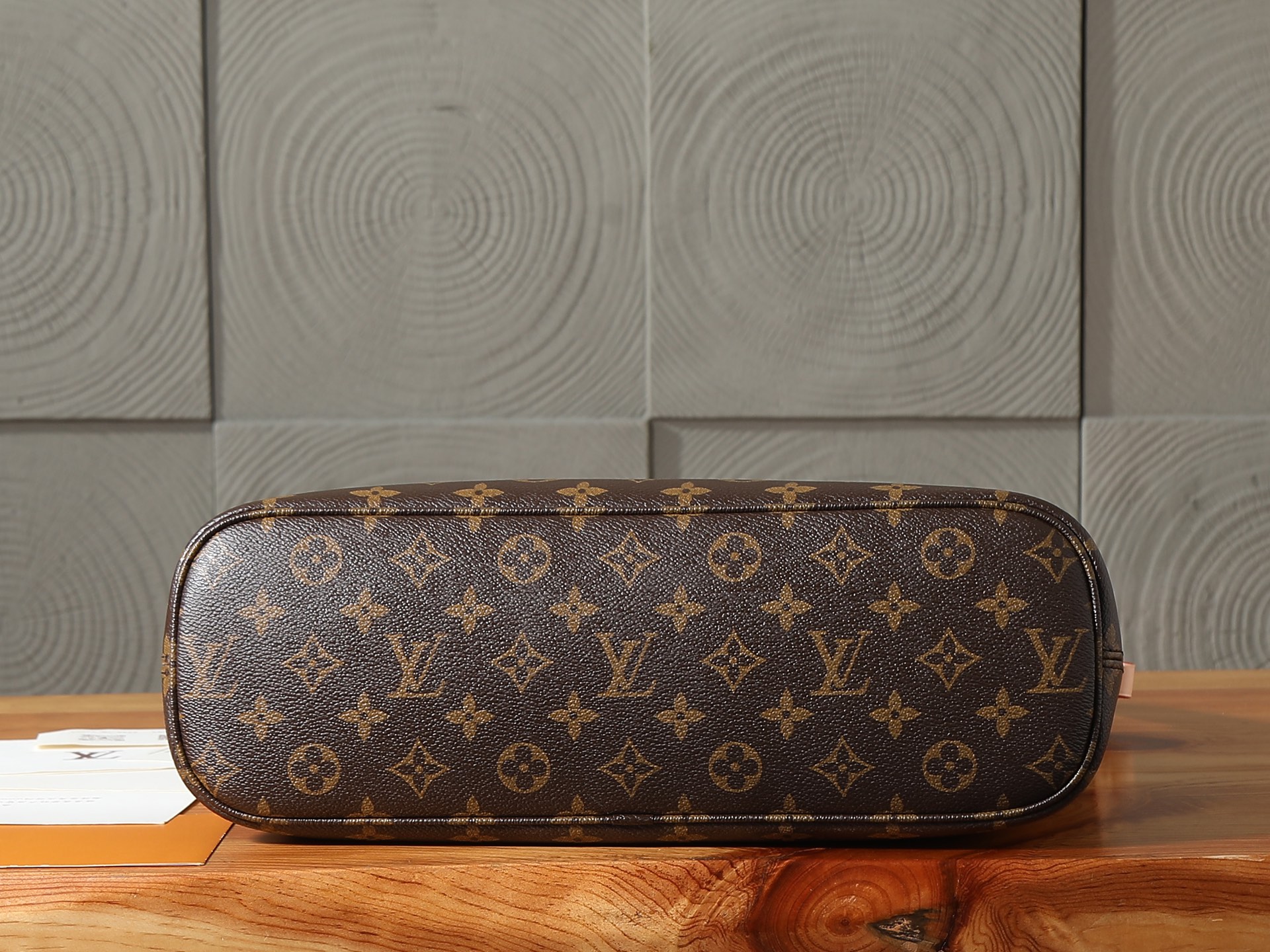 Louis Vuitton Monogram Lineup Tote Bag - Image 8