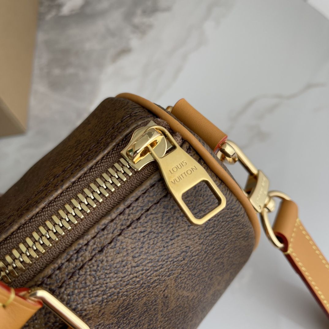 Louis Vuitton Keepall Bandouliere 25 Monogram Dust Bag - Image 8