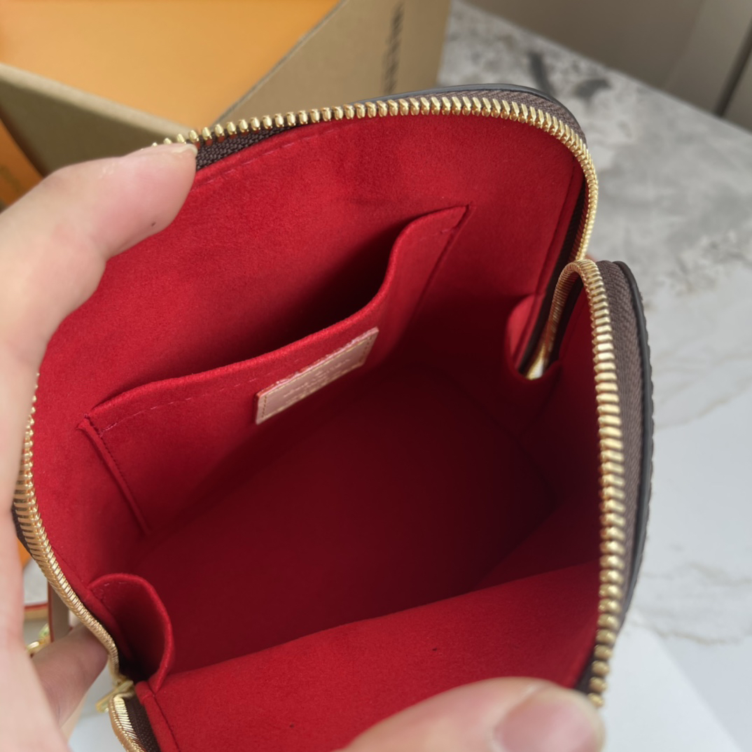 Louis Vuitton Alma Monogram Shoulder Bag M47132 - Image 8