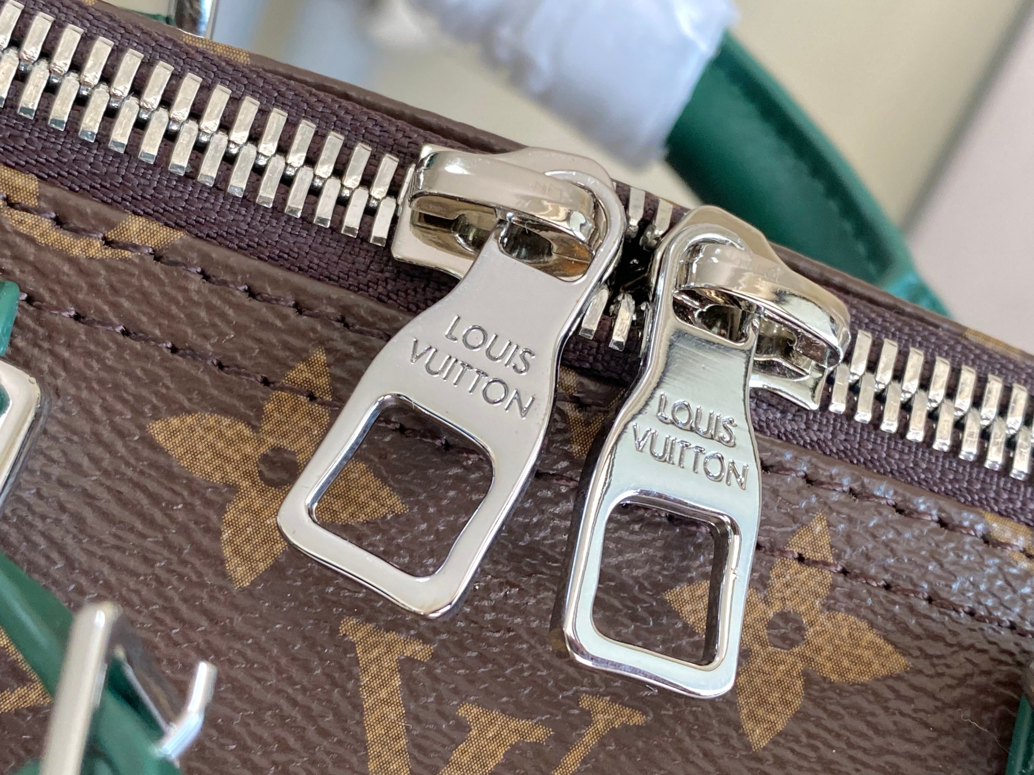 Louis Vuitton Keepall Bandouliere 35 Travel Bag in Monogram Eclipse Canvas - Image 8