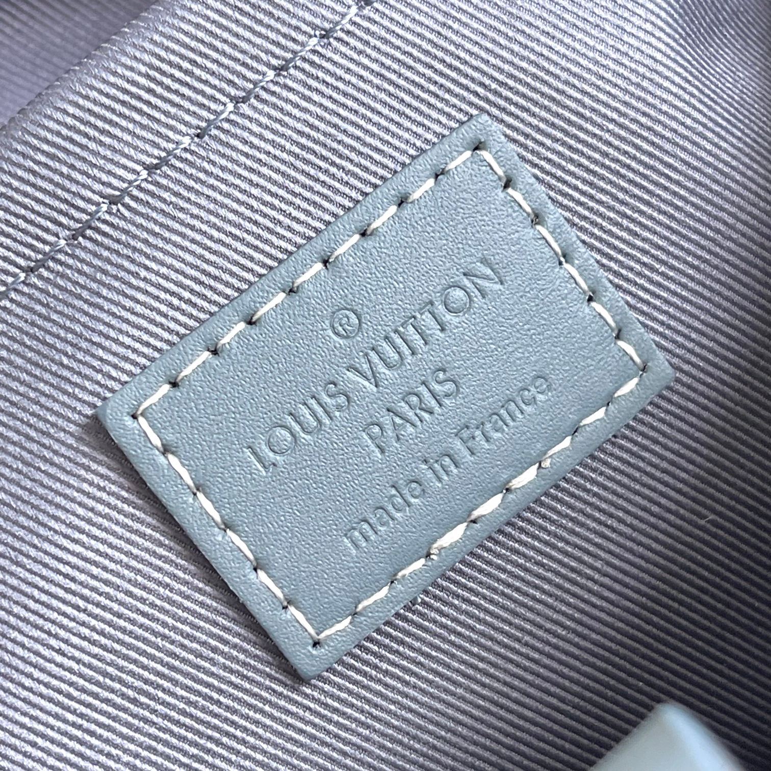 Louis Vuitton Keepall Bandoulière 25 Denim Travel Bag - Image 8