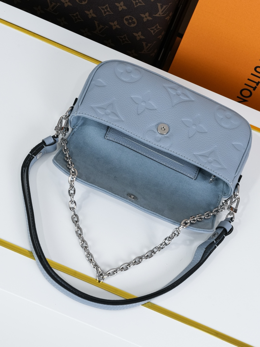 Louis Vuitton Wallet on Chain Ivy in Light Blue Monogram Empreinte Leather - Image 8
