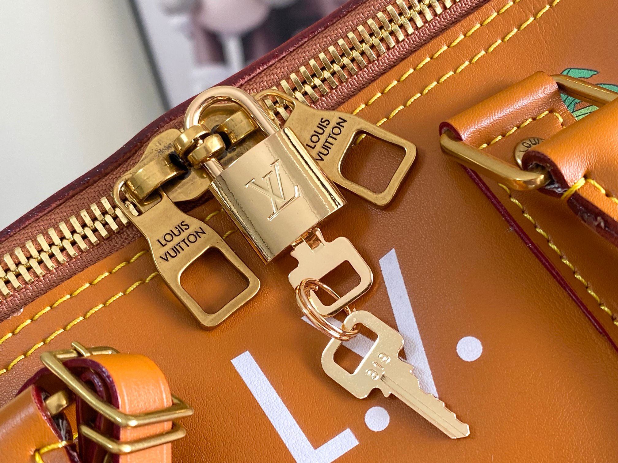 Louis Vuitton Keepall Bandoulière 35 Travel Bag in Monogram Eclipse - Image 8