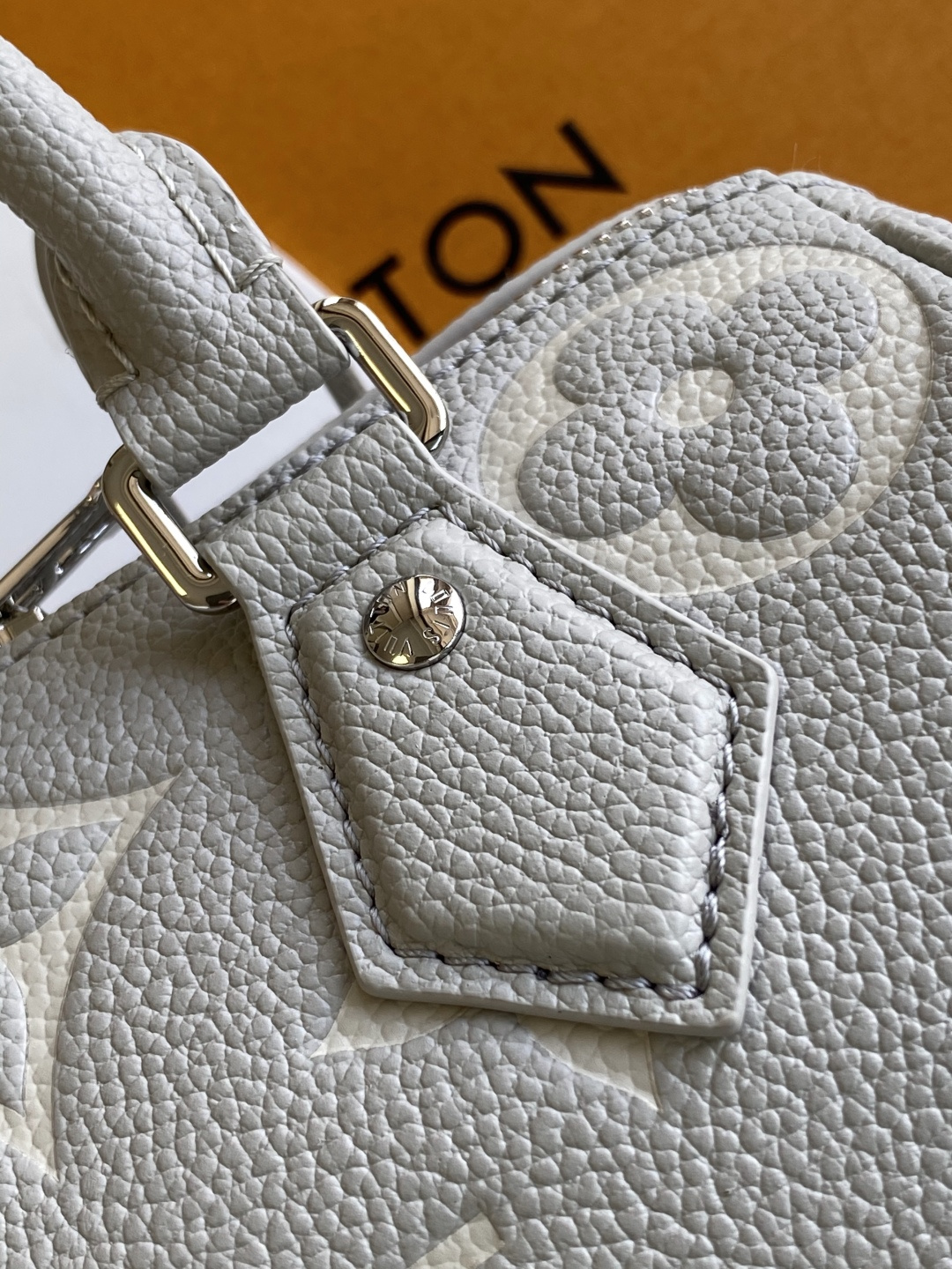 Louis Vuitton Speedy Bandoulière 20 Monogram Empreinte Leather Handbag - Image 8