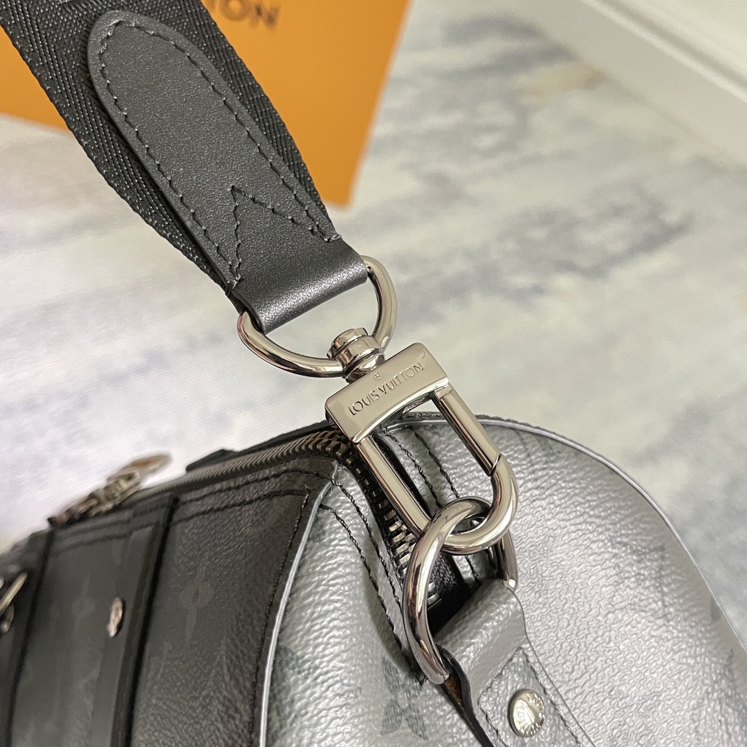 Louis Vuitton Keepall Travel Bag M45936 in Monogram Eclipse - Image 8