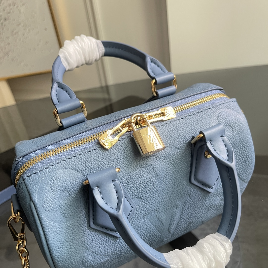 Louis Vuitton Speedy Bandoulière 20 Handbag in Blue Monogram Empreinte Leather - Image 8