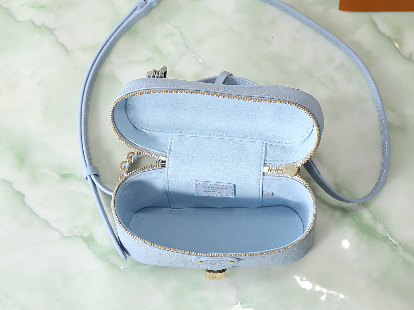 Louis Vuitton N85806 Blue Ostrich-Pattern Leather Crossbody Bag - Image 8