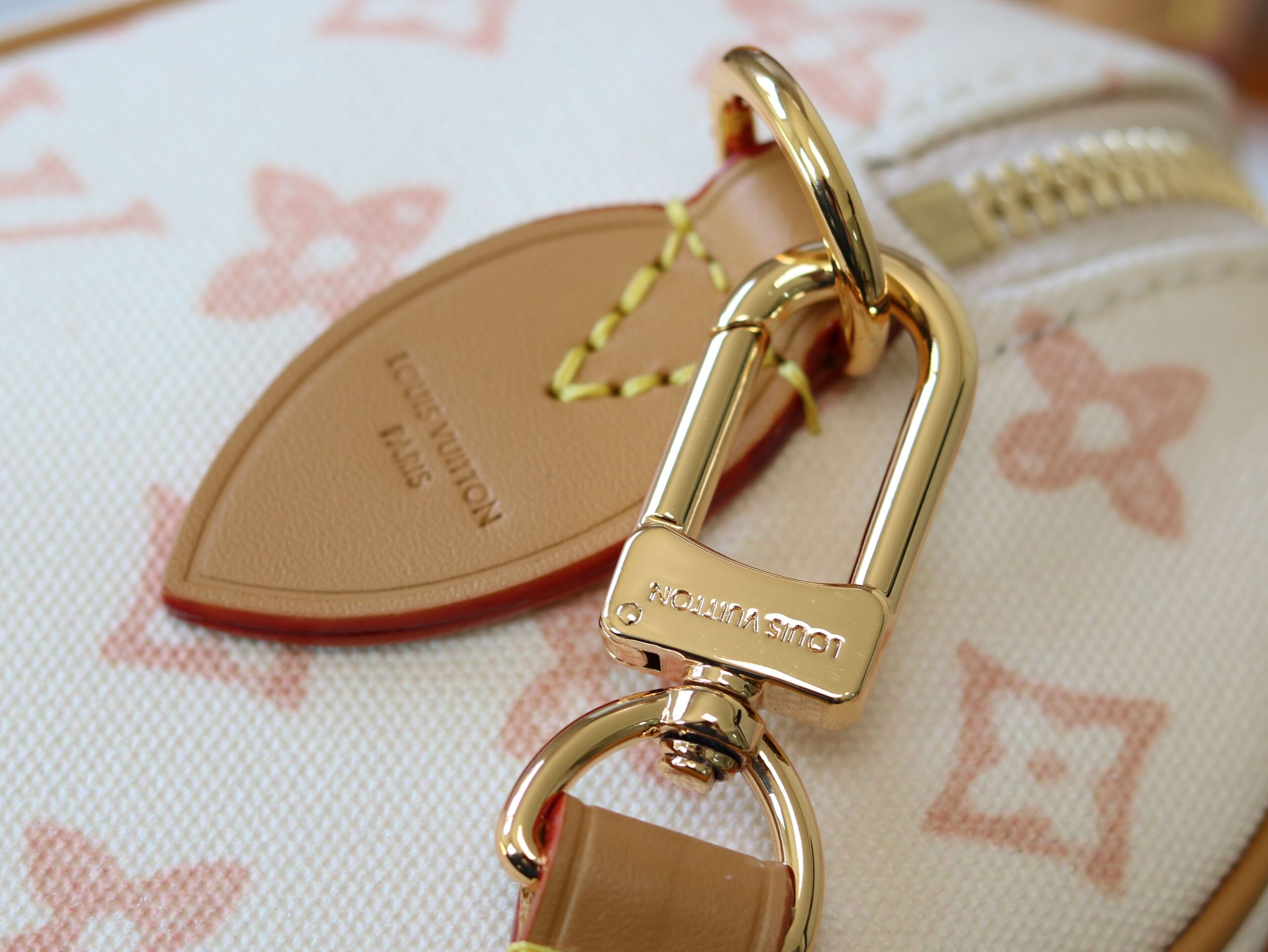 Louis Vuitton Speedy Bandoulière 20 Handbag - Image 8