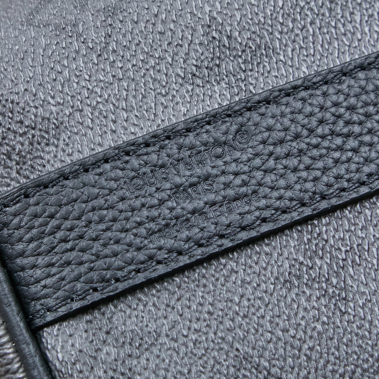 Louis Vuitton Keepall Bandoulière 25 Bag in Monogram Midnight - Image 8