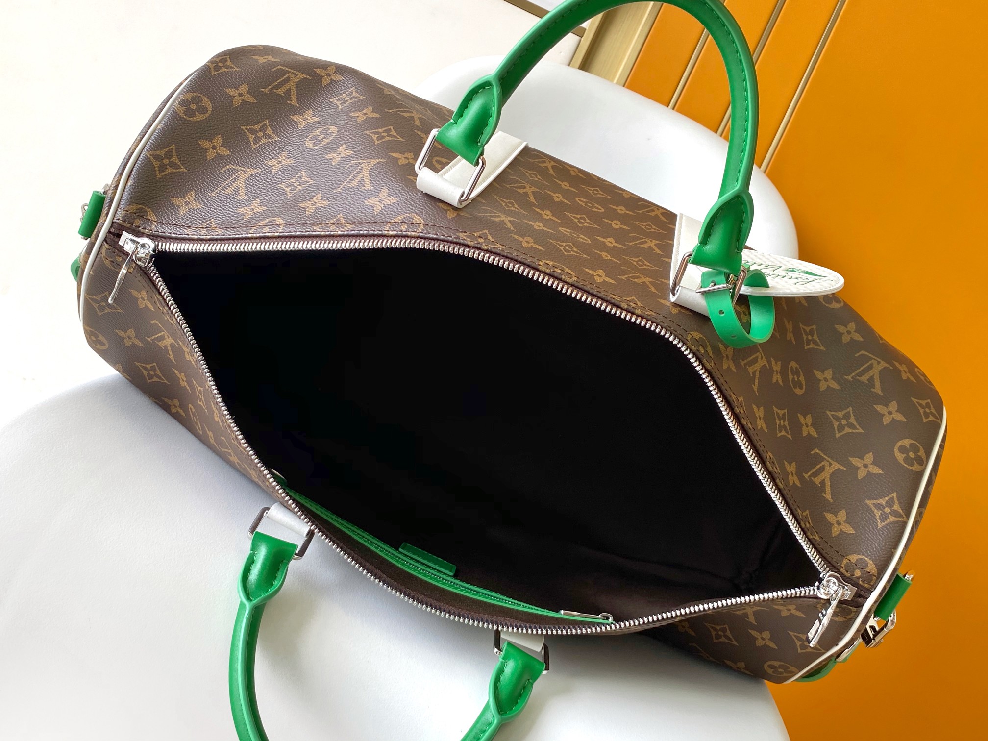 Louis Vuitton Keepall Bandoulière 50 Travel Bag - Image 8
