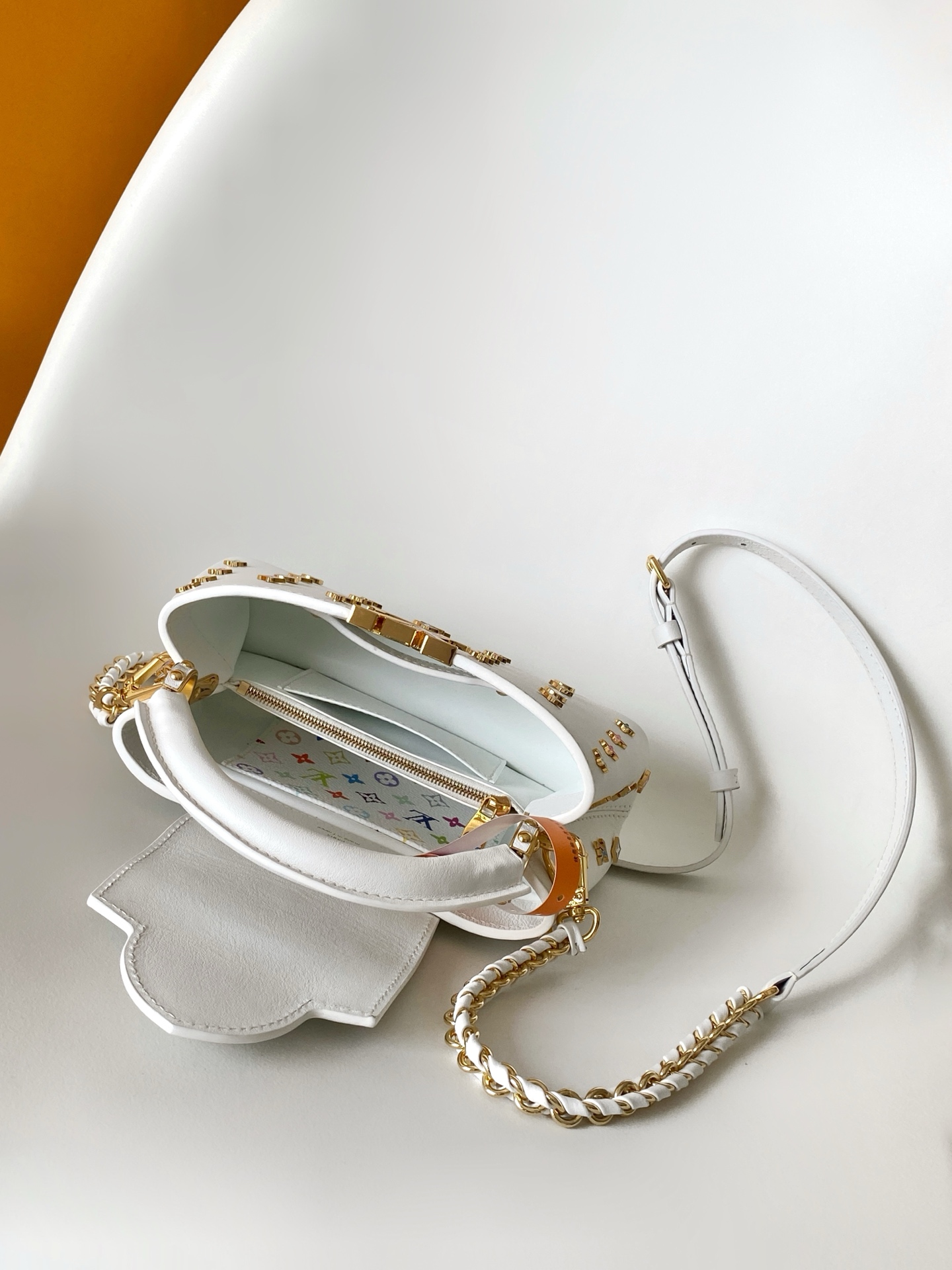 Louis Vuitton Capucines East-West Mini Crossbody Bag M27636 - Image 8