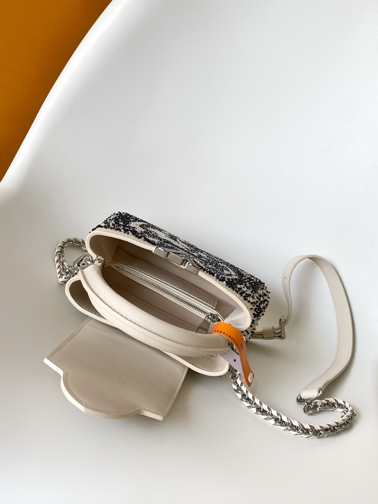 Louis Vuitton Capucines Mini Handbag in Black and Beige Beaded Calfskin - Image 8