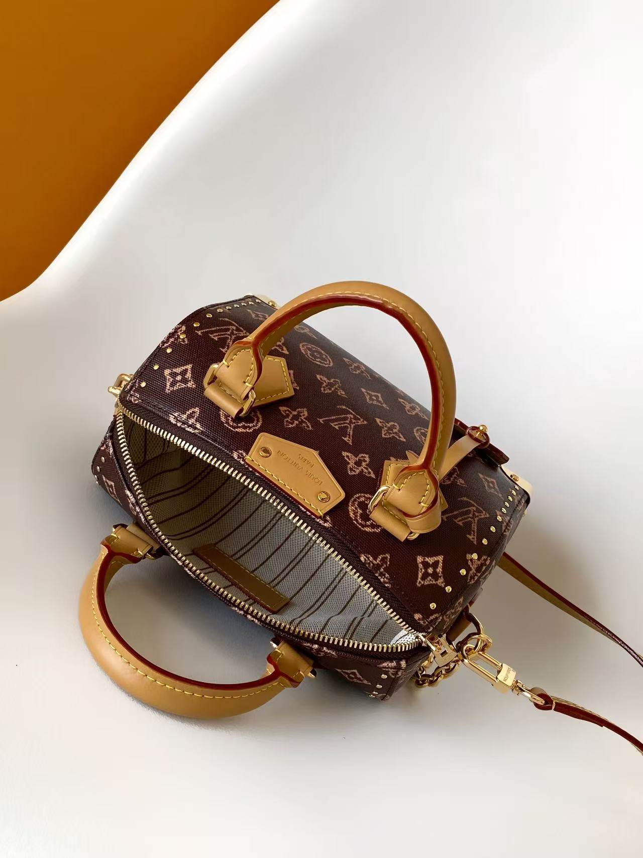 Louis Vuitton Speedy Trunk 20 Crossbody Bag - Image 8