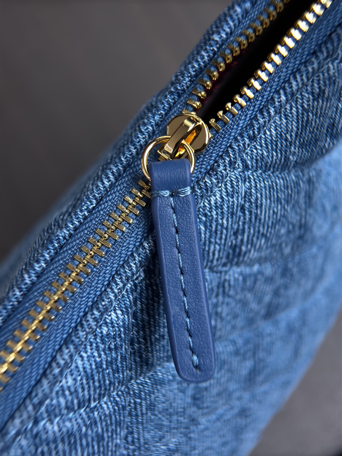 Chanel Classic Blue Denim Crossbody Bag with Double C Logo - Image 8