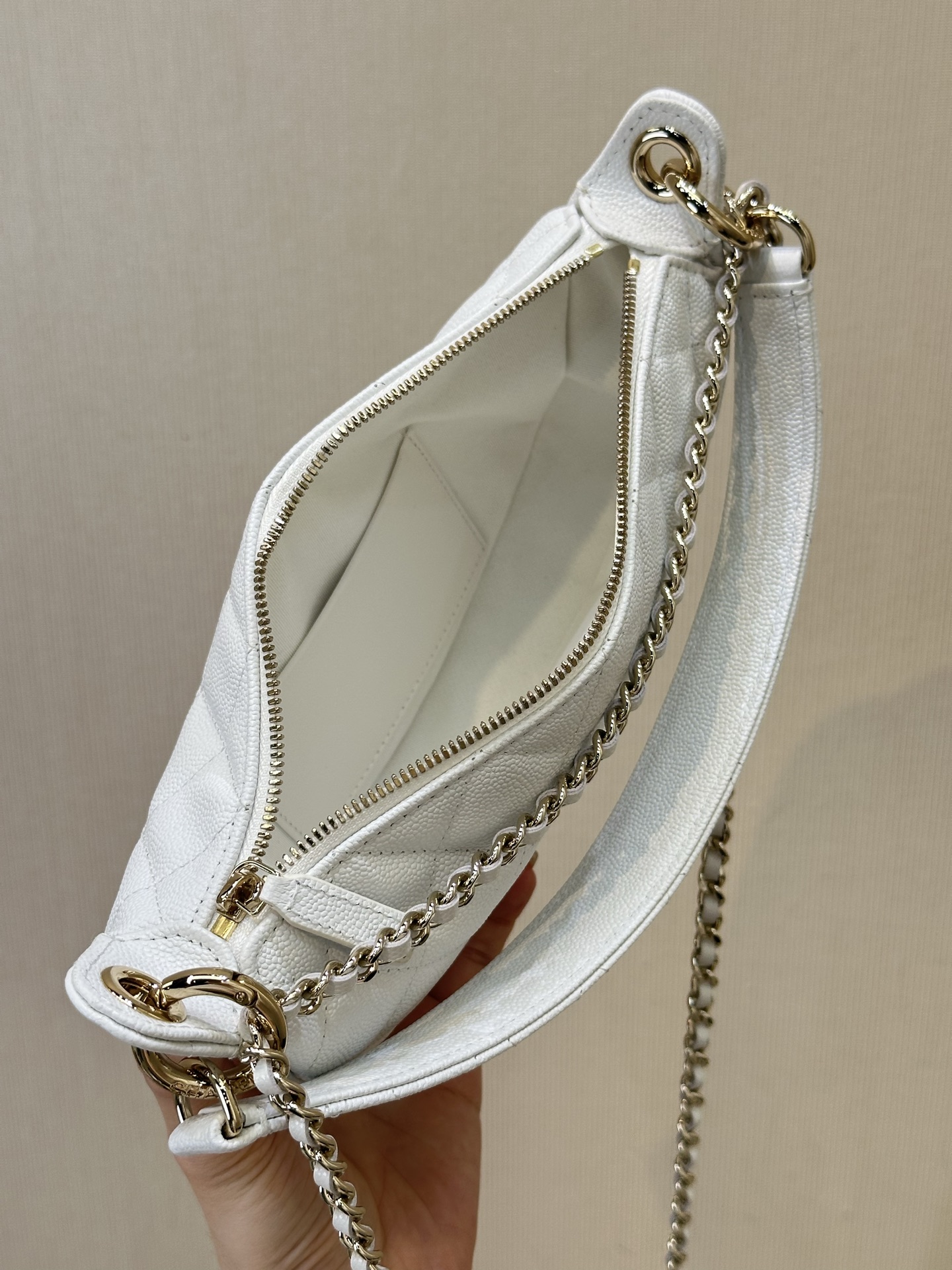 Chanel 26S Half-Moon Bag - Image 8