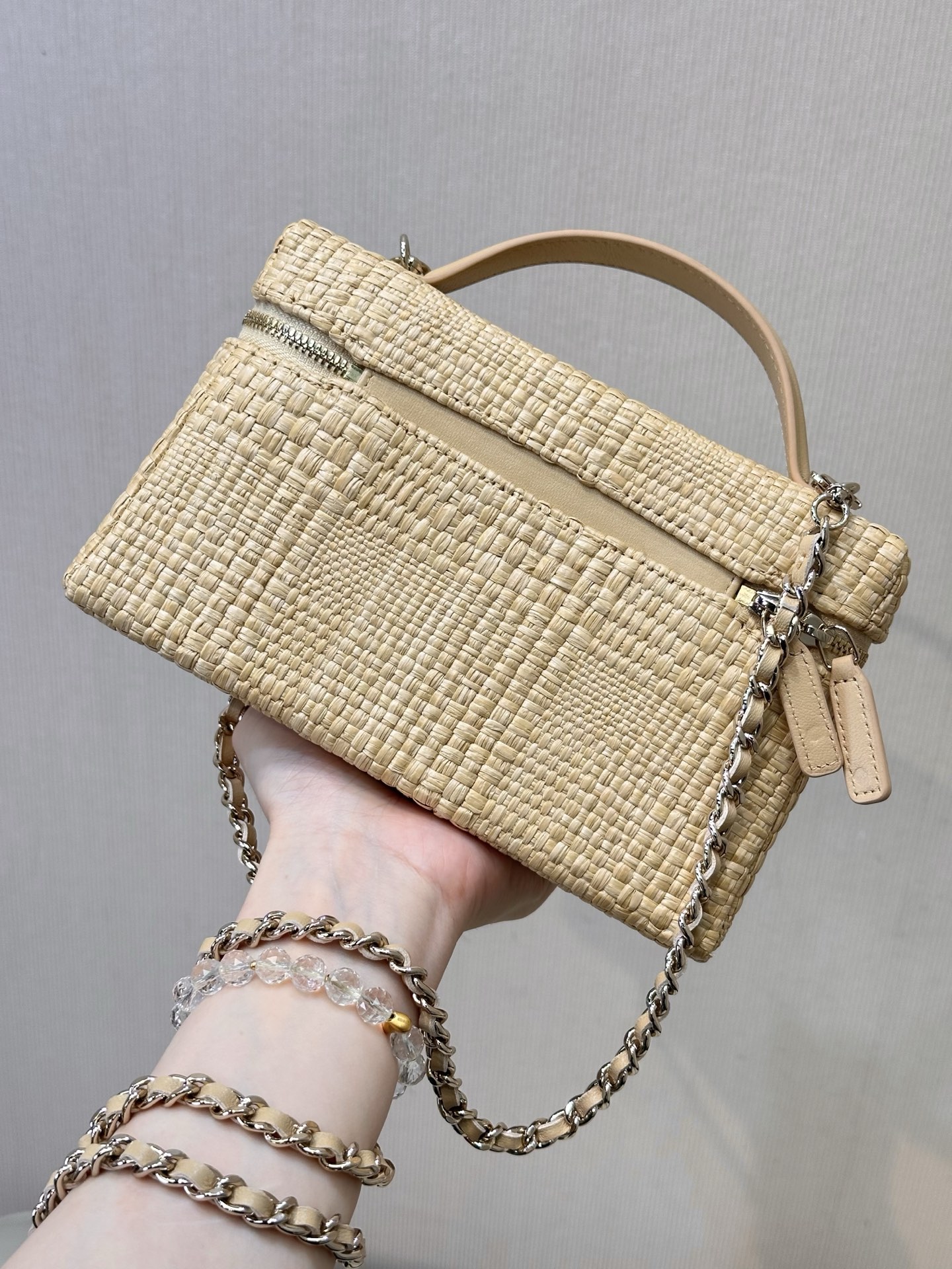 Chanel 26P Woven Box Bag - Image 8