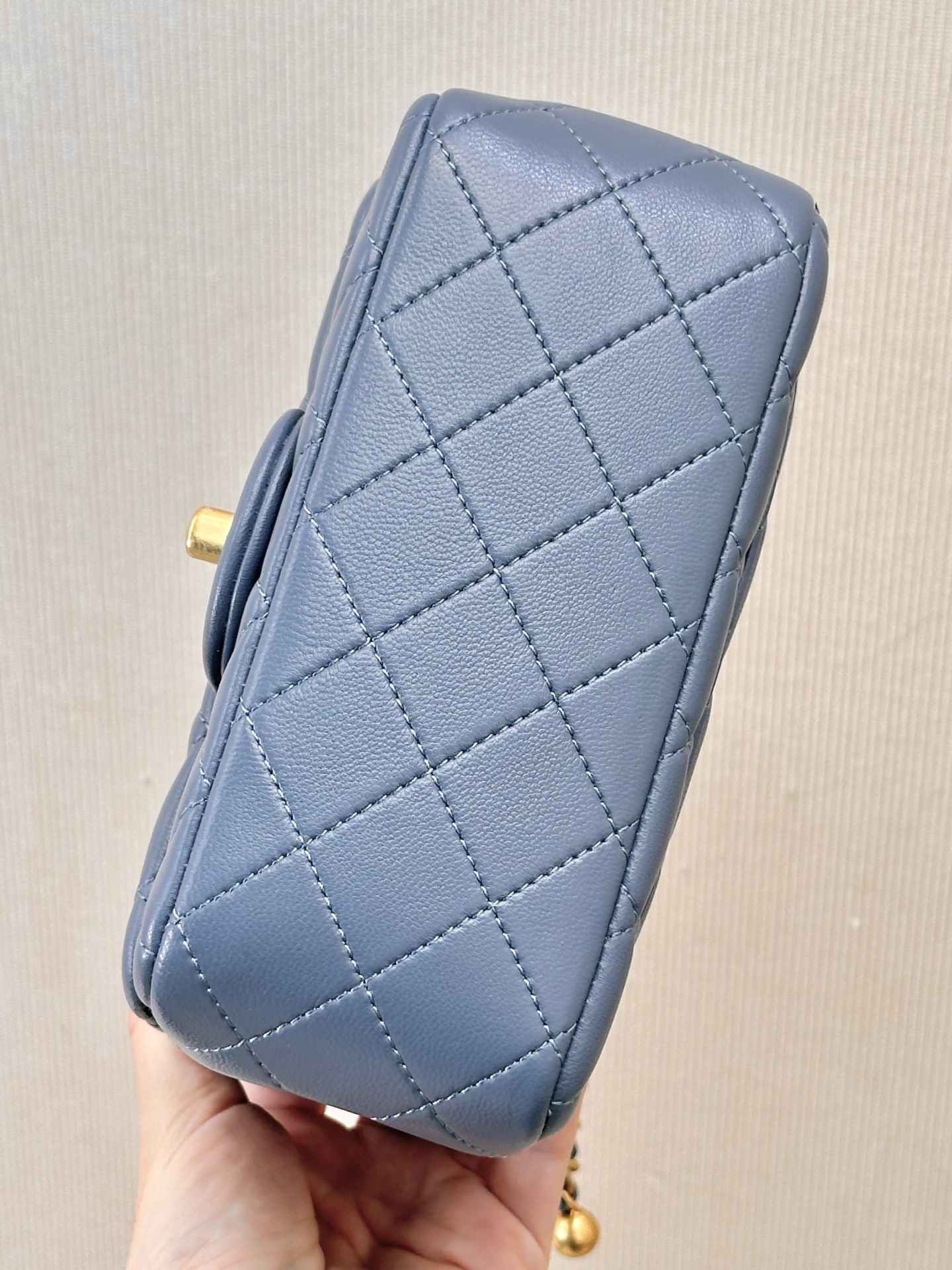 Chanel Small Ball-Detail Leather Crossbody Bag - Image 8