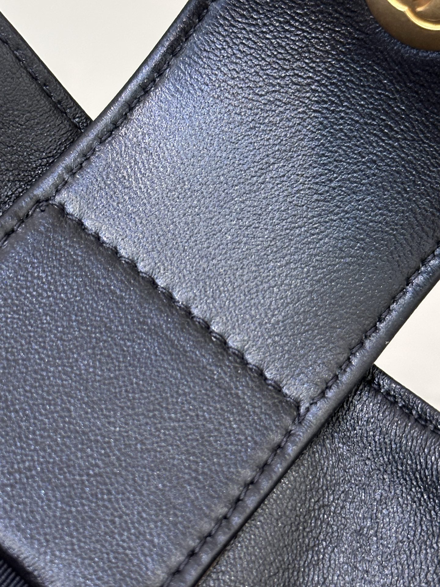 Chanel 5657 Large Suede Handbag - Image 8