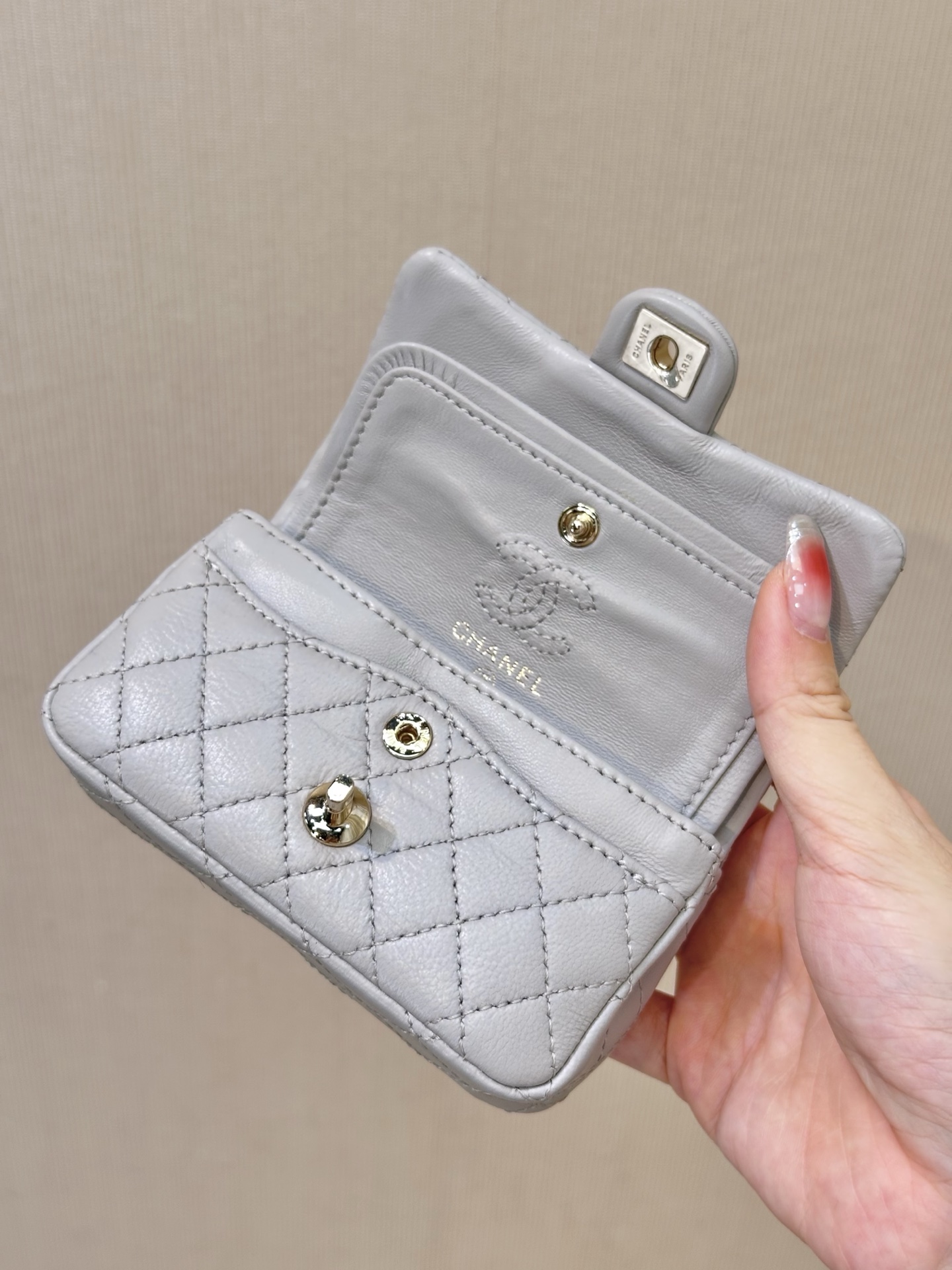Chanel 25A Super Mini CF Hanging Bag - Image 8