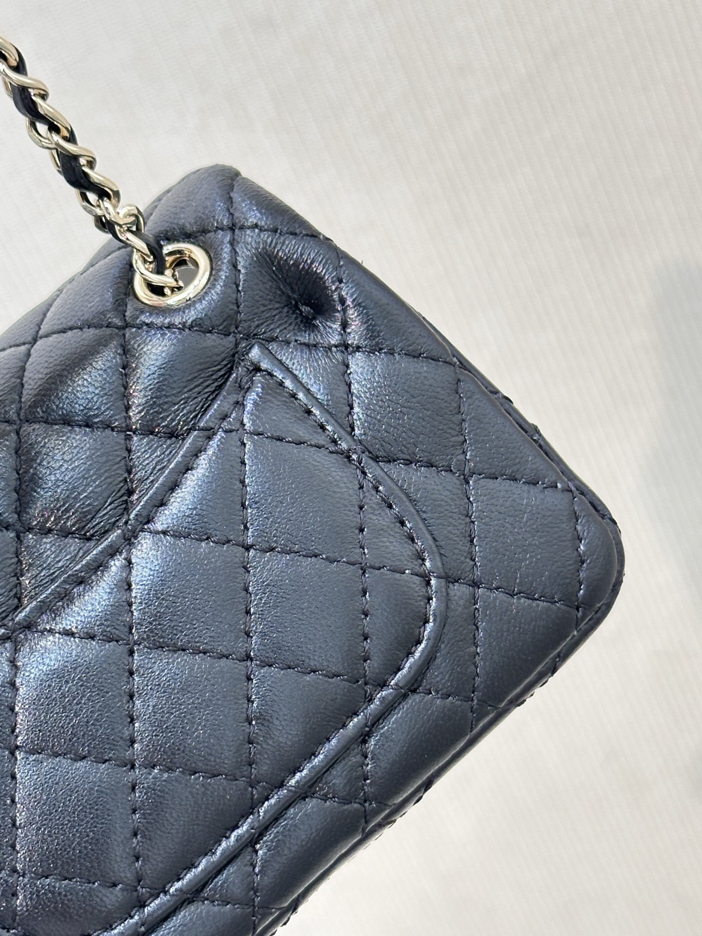 Chanel 25A Mini CF Charm Bag - Image 8