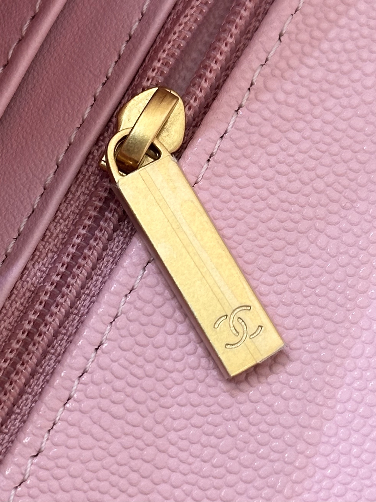 Chanel 24B Mini Flap Leather Crossbody Bag - Image 8