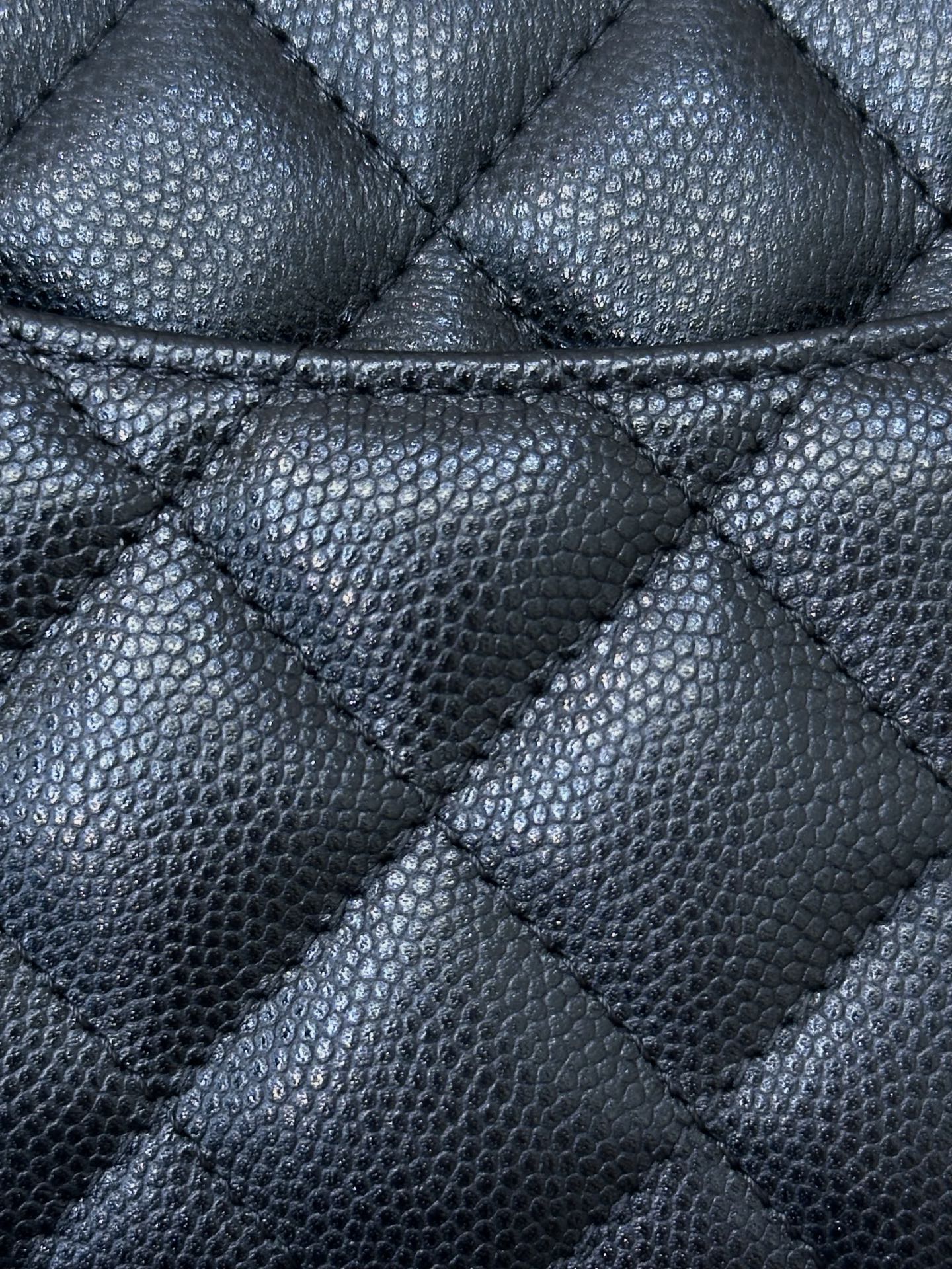 Quilted Metal Handle WOC Crossbody Bag - Image 8