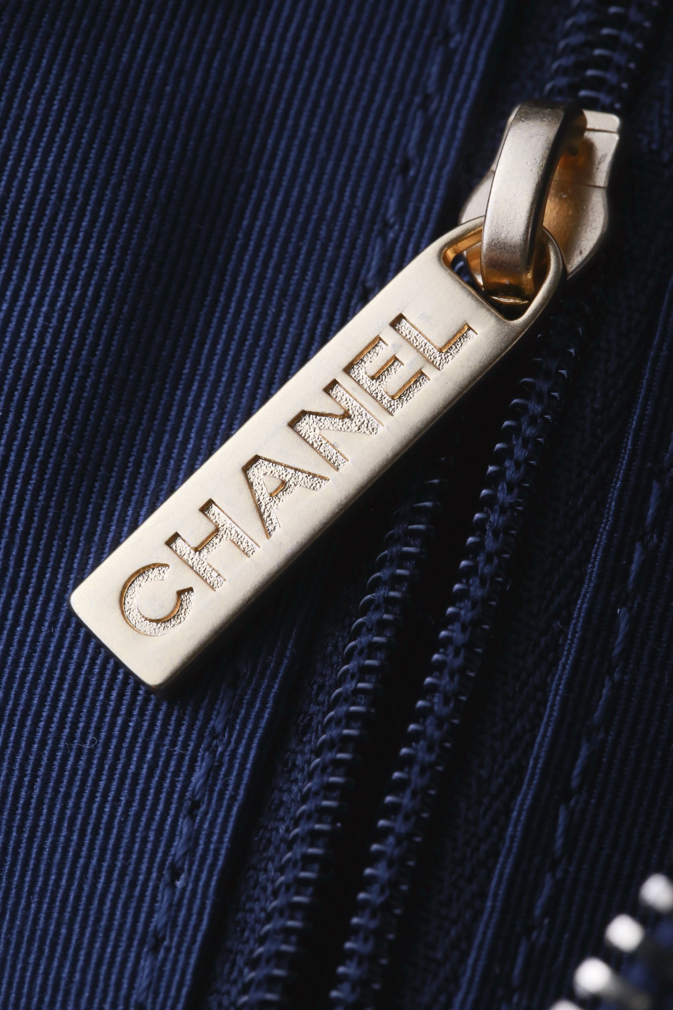 Chanel 25C Denim Hobo Bag - Image 8