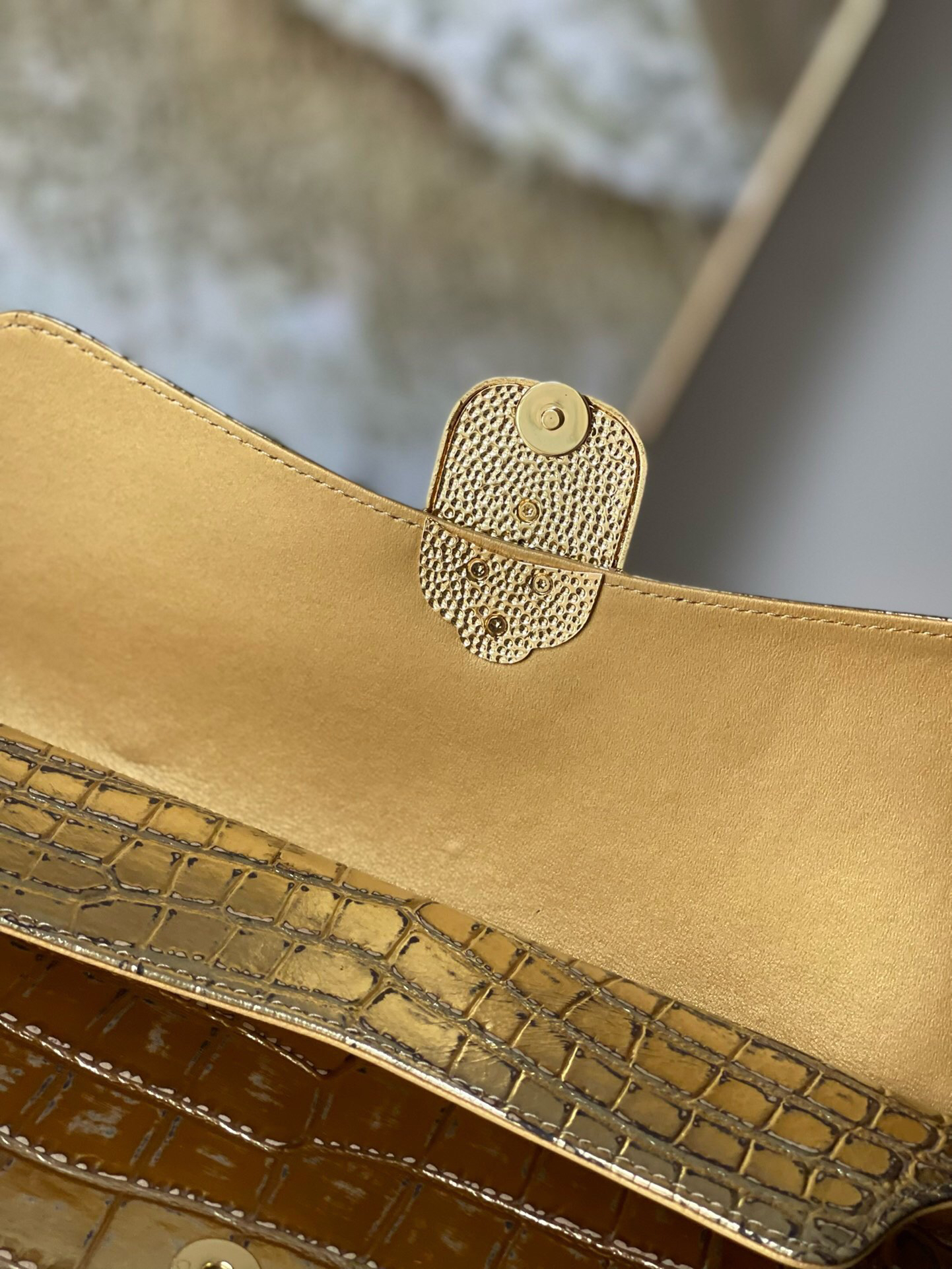 Vintage Chanel Crocodile-Embossed Evening Clutch Bag in Gold - Image 8
