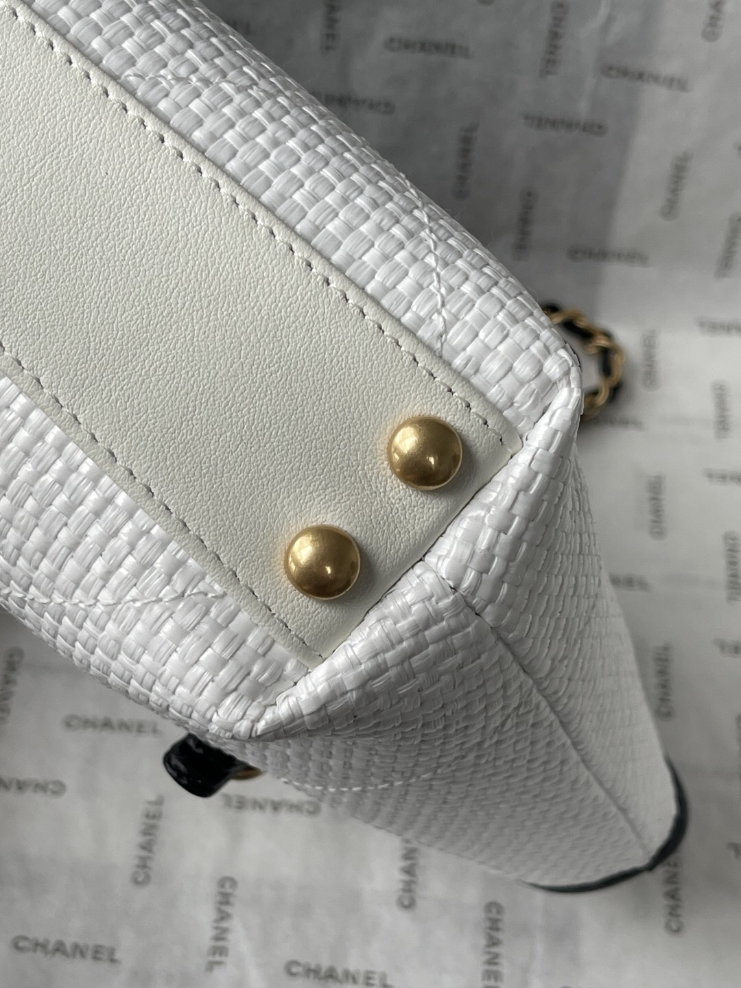 Chanel 25S Maxi Hobo Tote Bag - Image 8