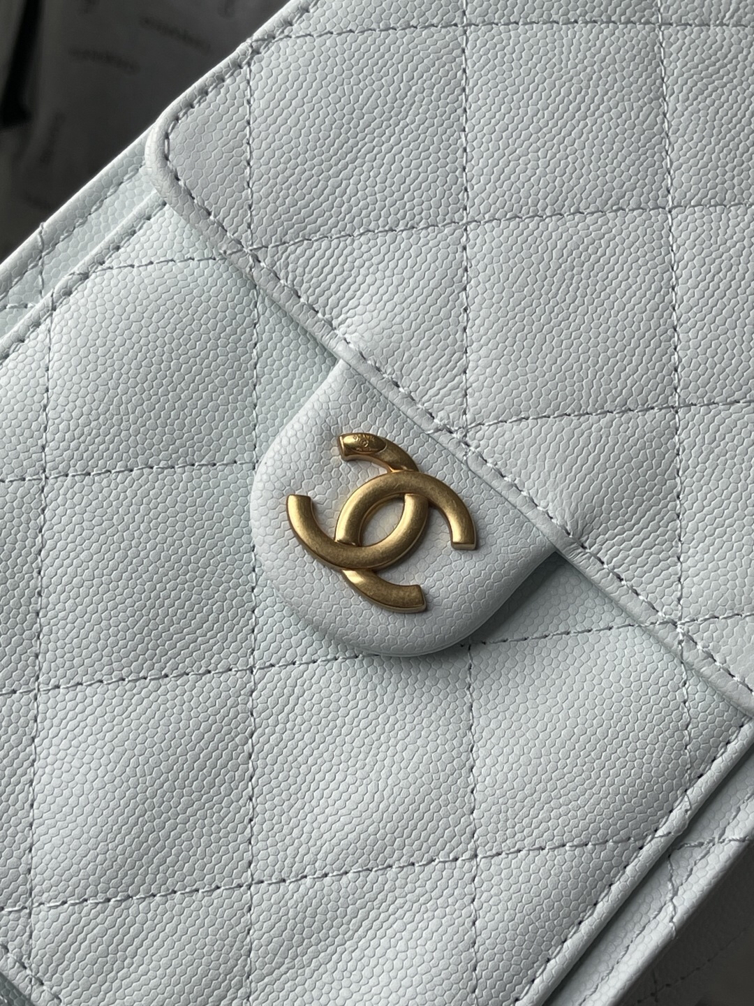 Chanel 25C Quilted Leather Hobo Shoulder Bag AS5293 - Image 8