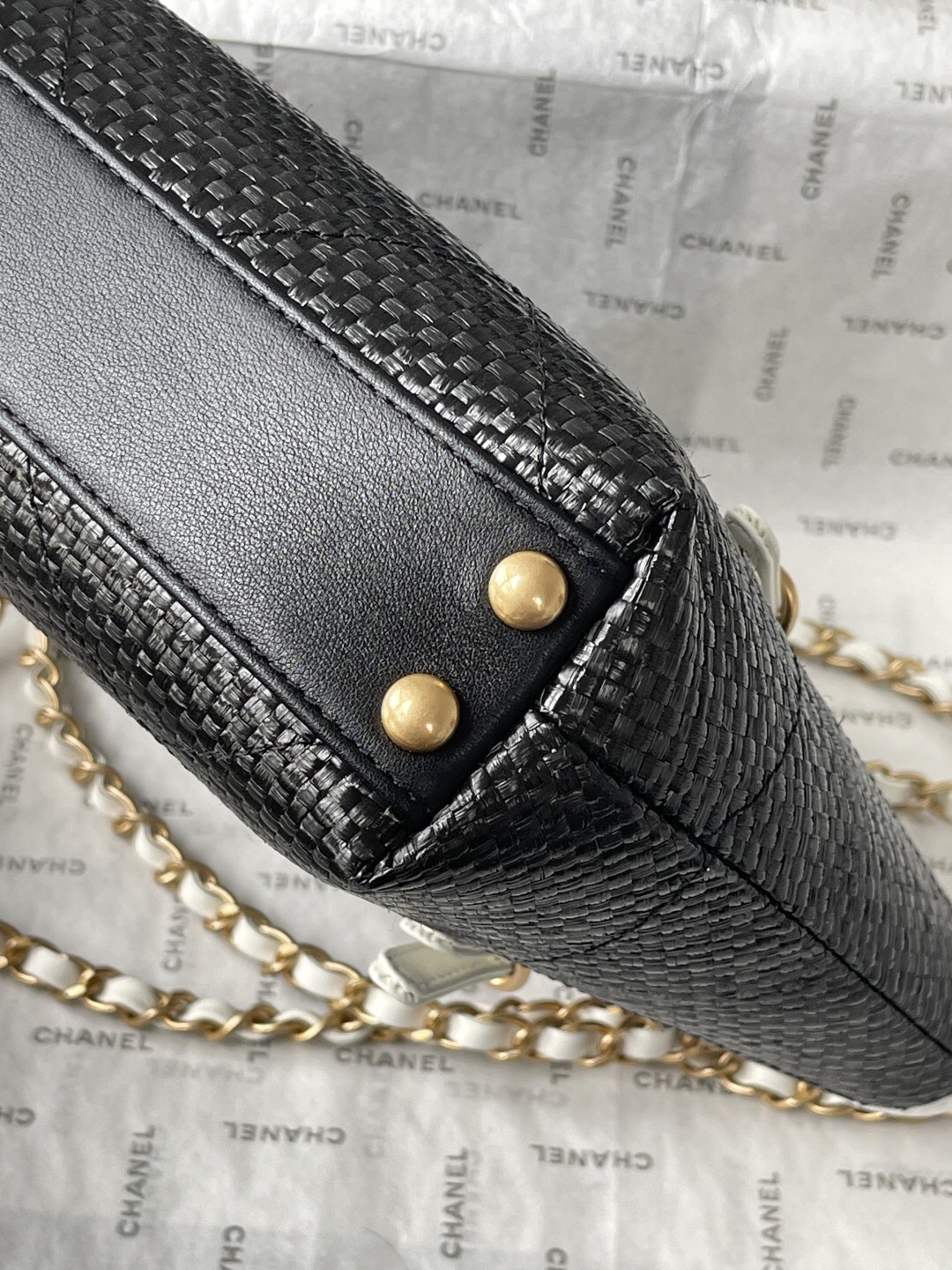 Chanel 25S Maxi Hobo Tote Bag - Image 8