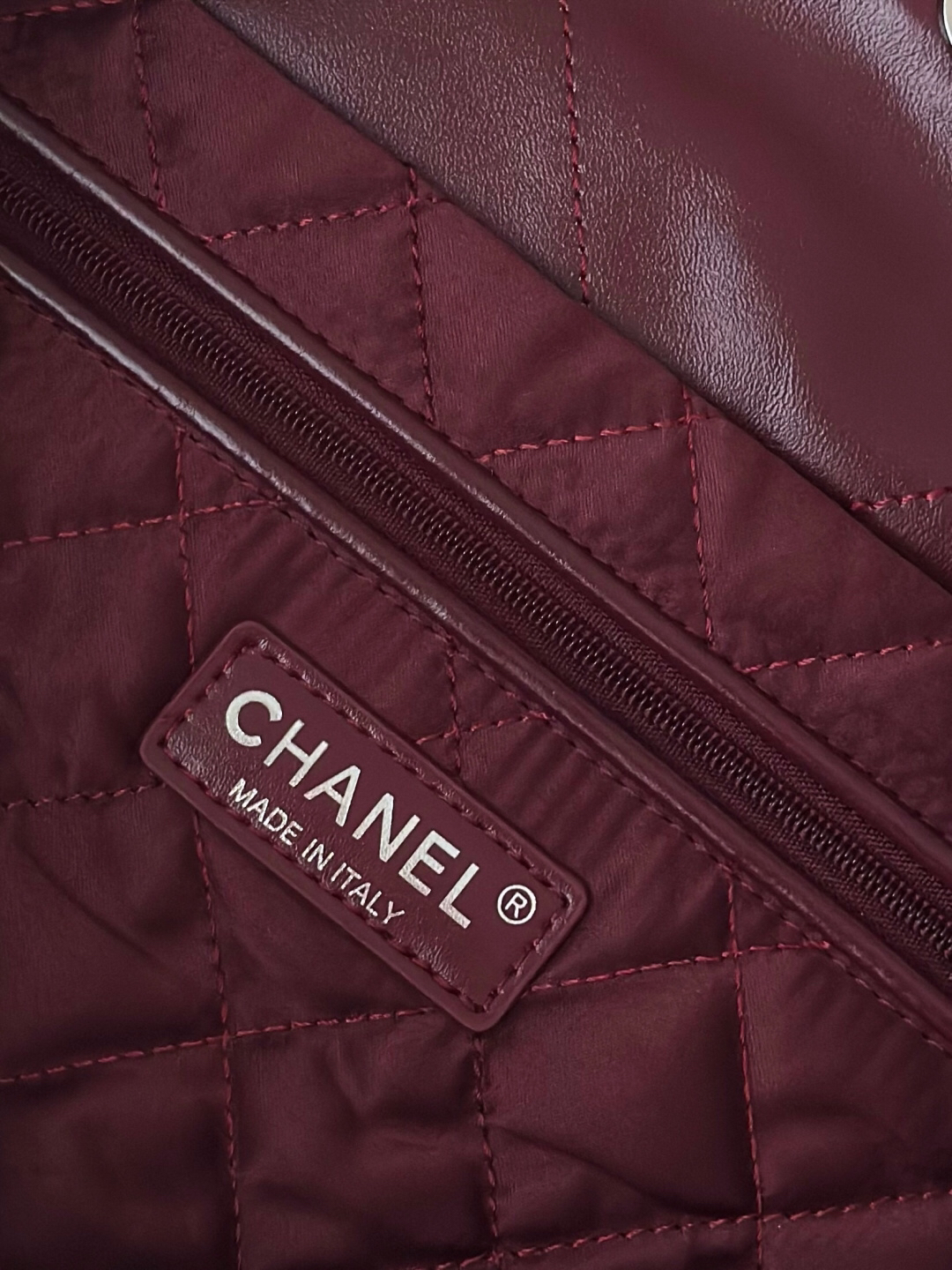 Chanel AS3260 Drawstring Shoulder Bag - Image 8