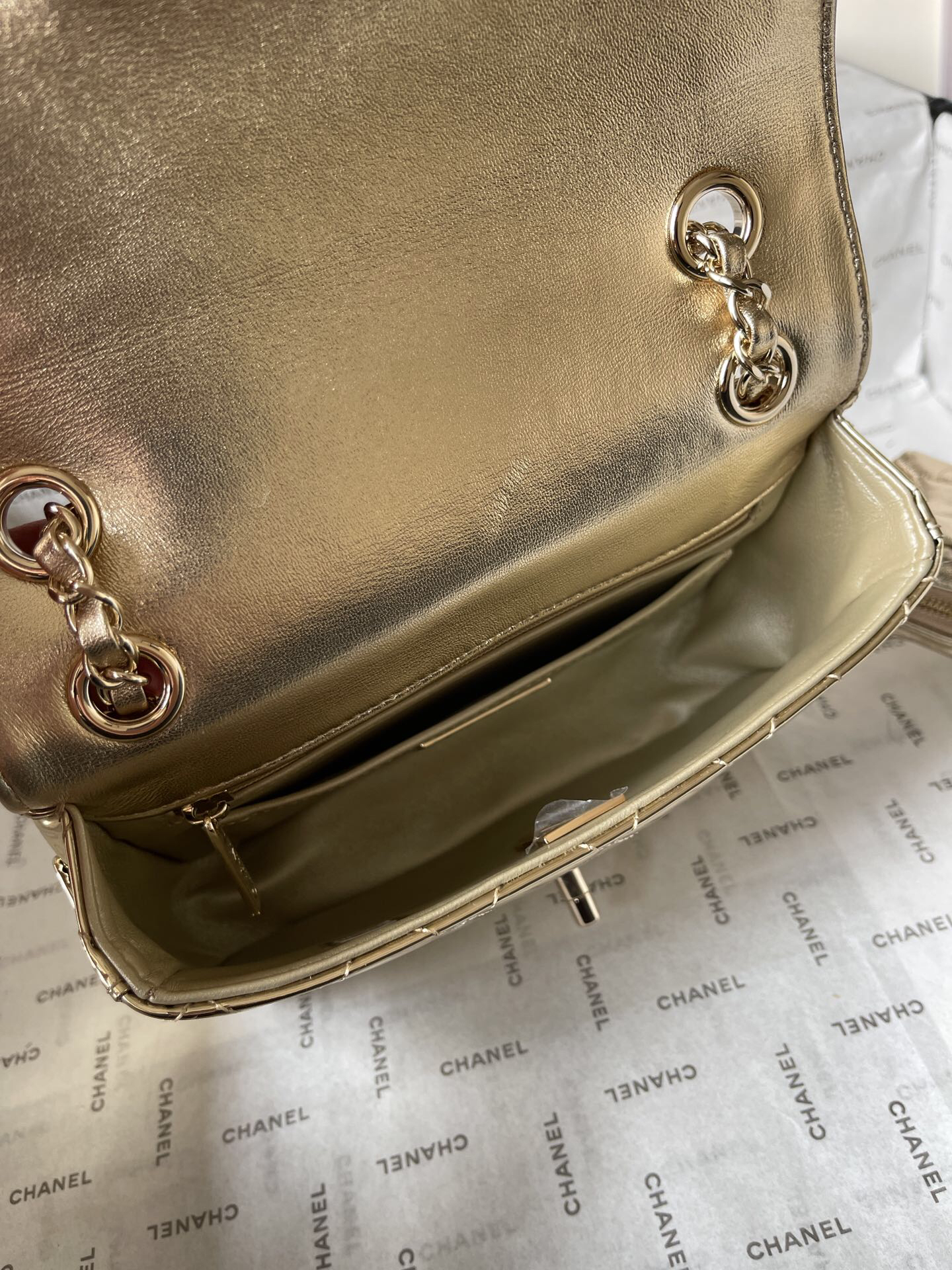 Chanel 24C Star Collection Lambskin Crossbody Bag - Image 8